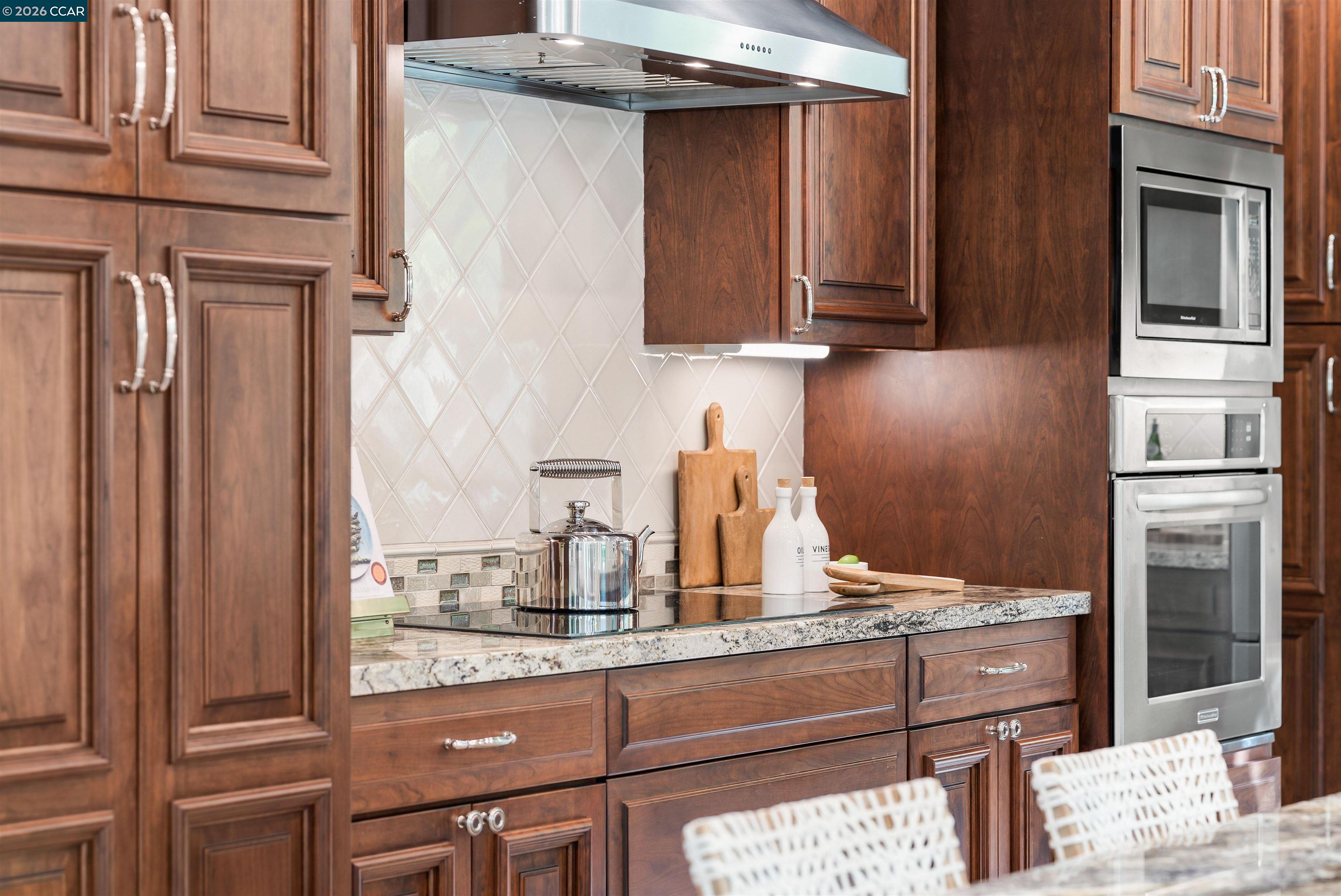 7454 Interlachen Ave