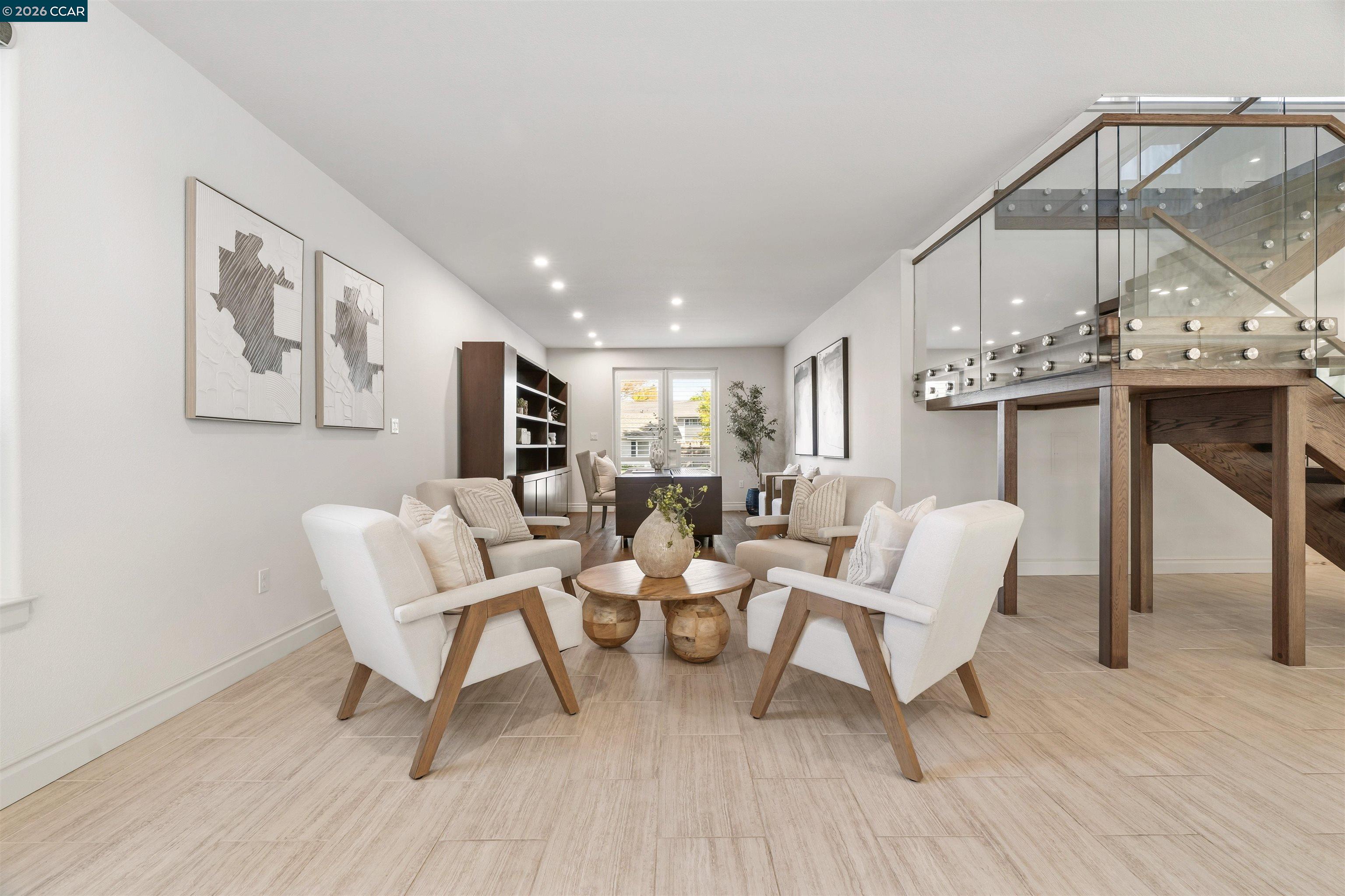 7454 Interlachen Ave