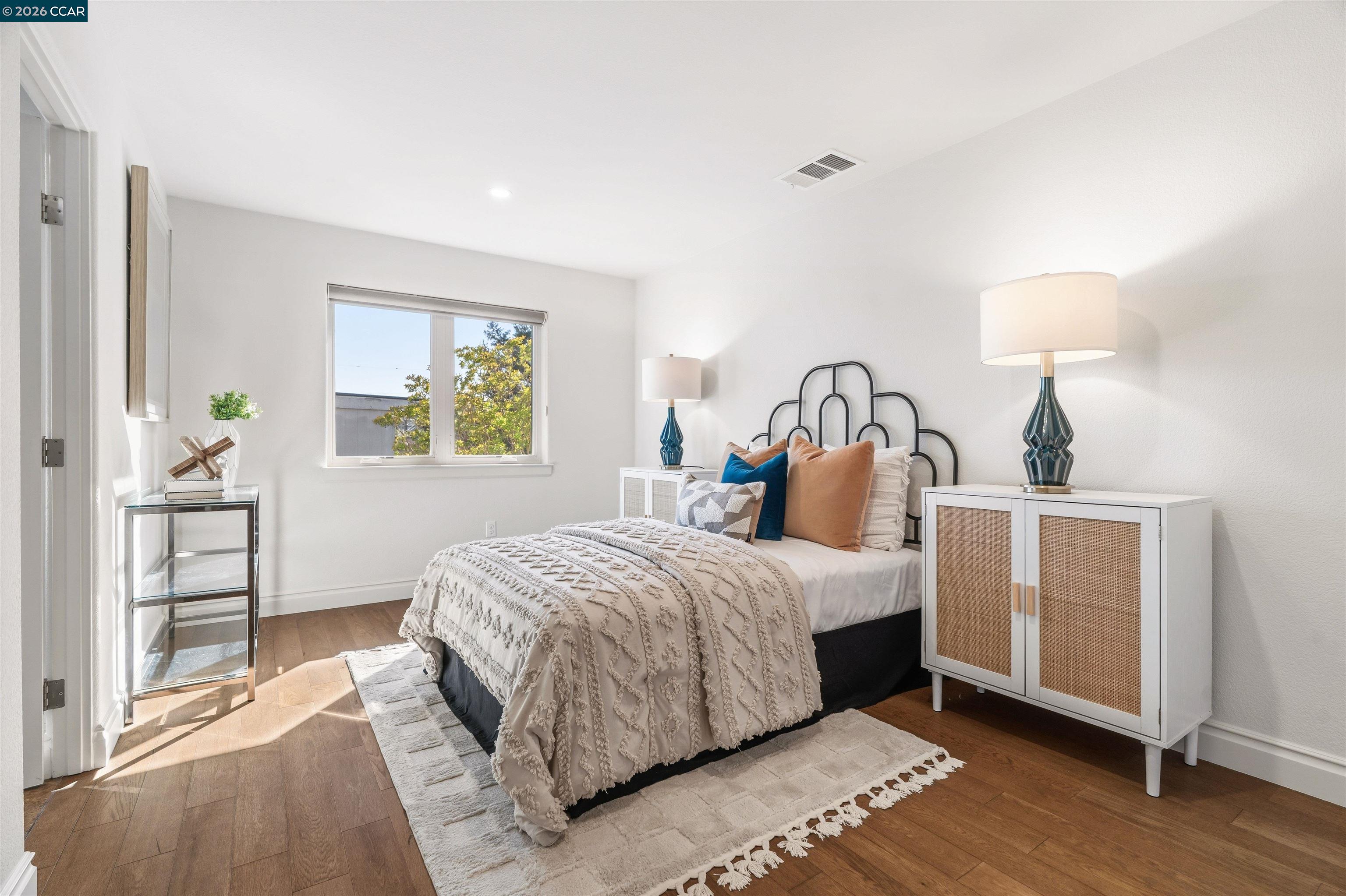 7454 Interlachen Ave