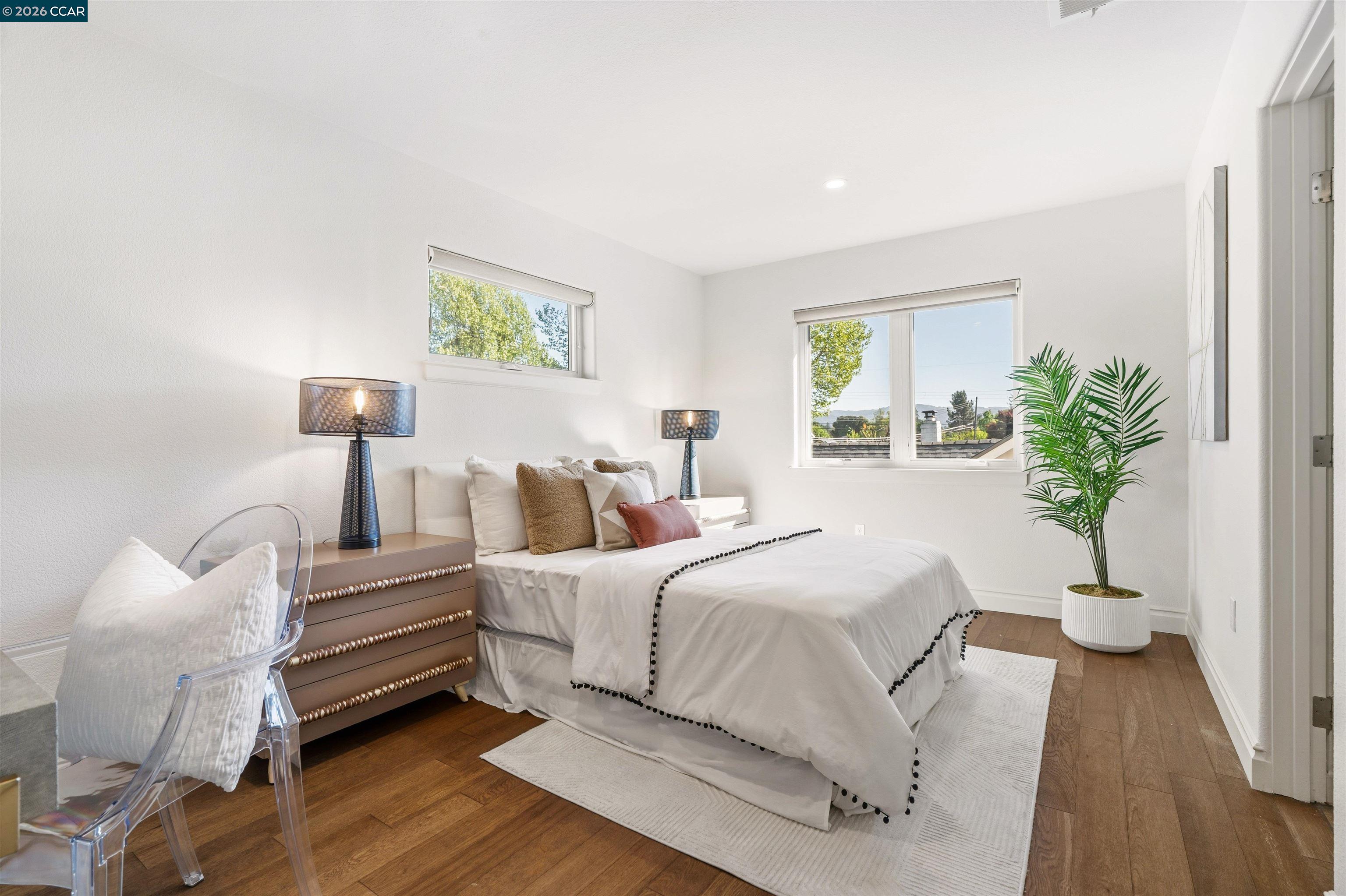 7454 Interlachen Ave