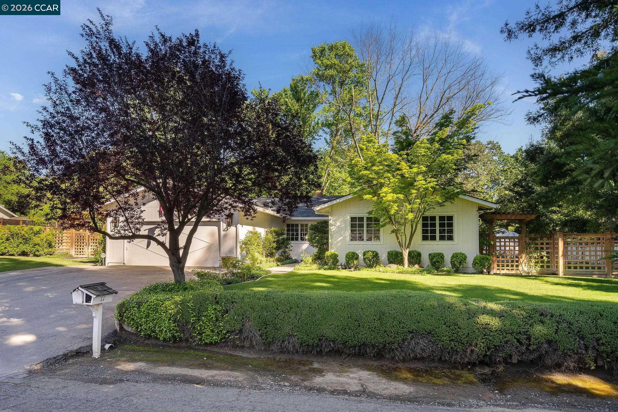 11 San Andreas Drive