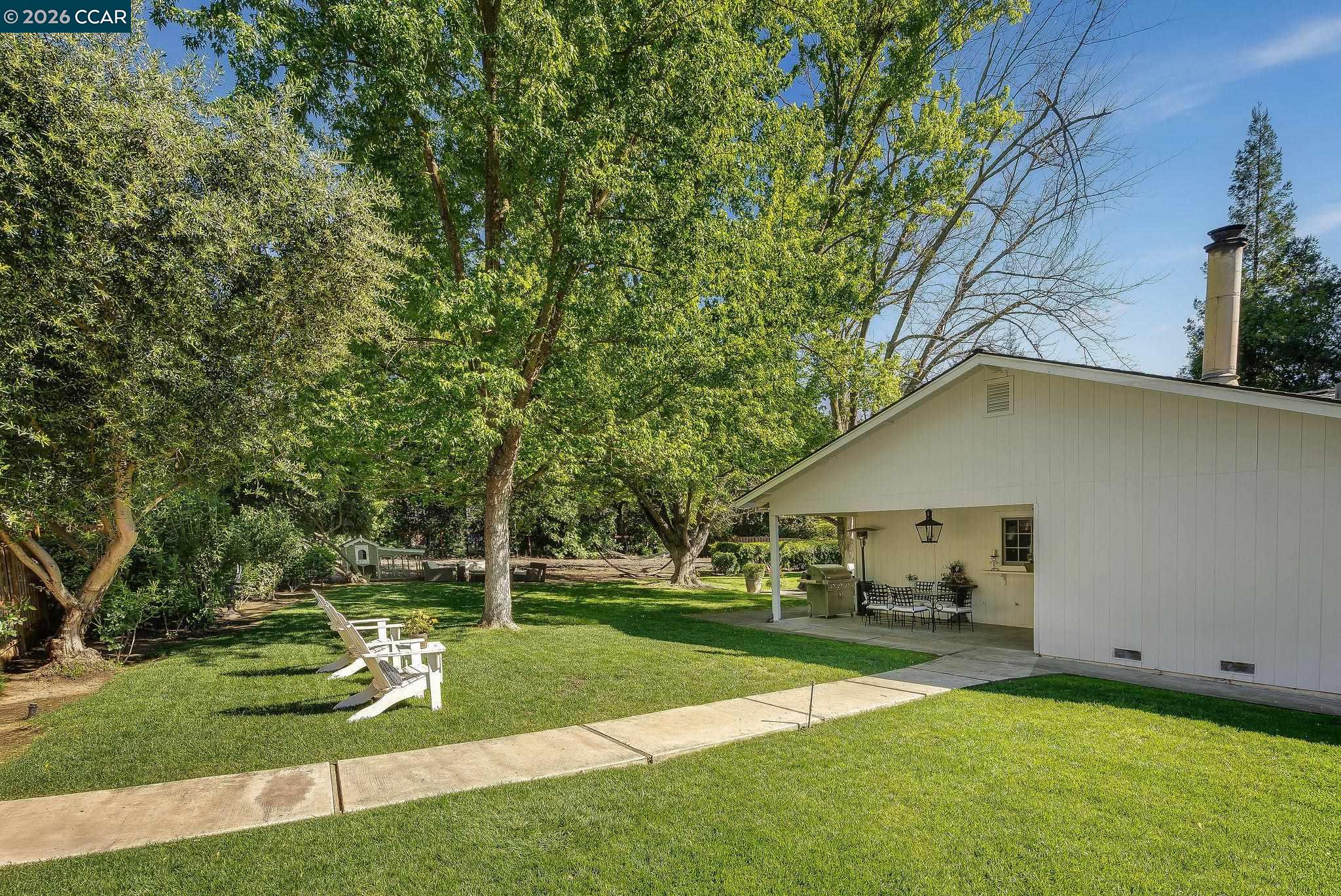 11 San Andreas Drive