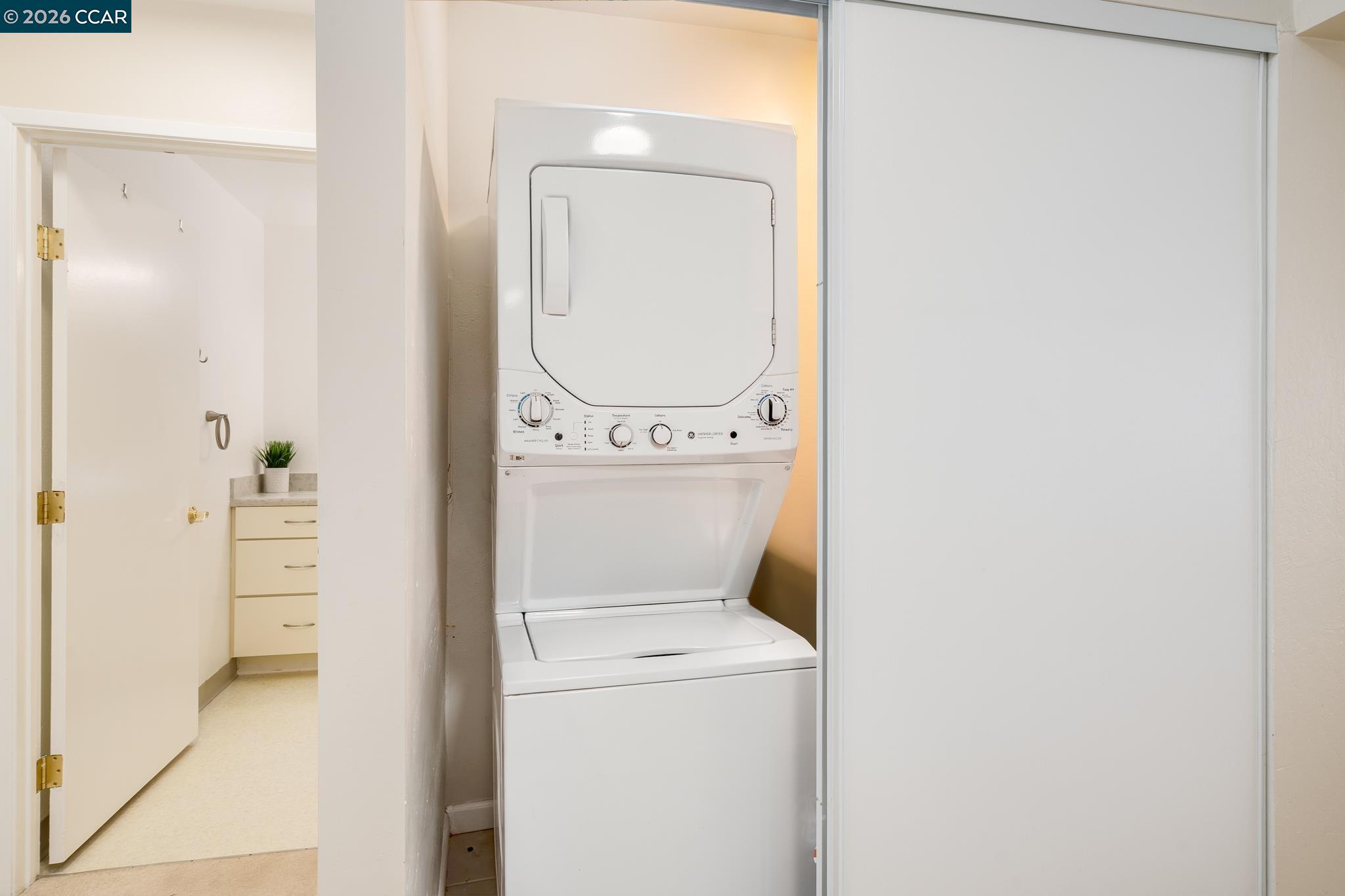 1909 Skycrest Dr # 5