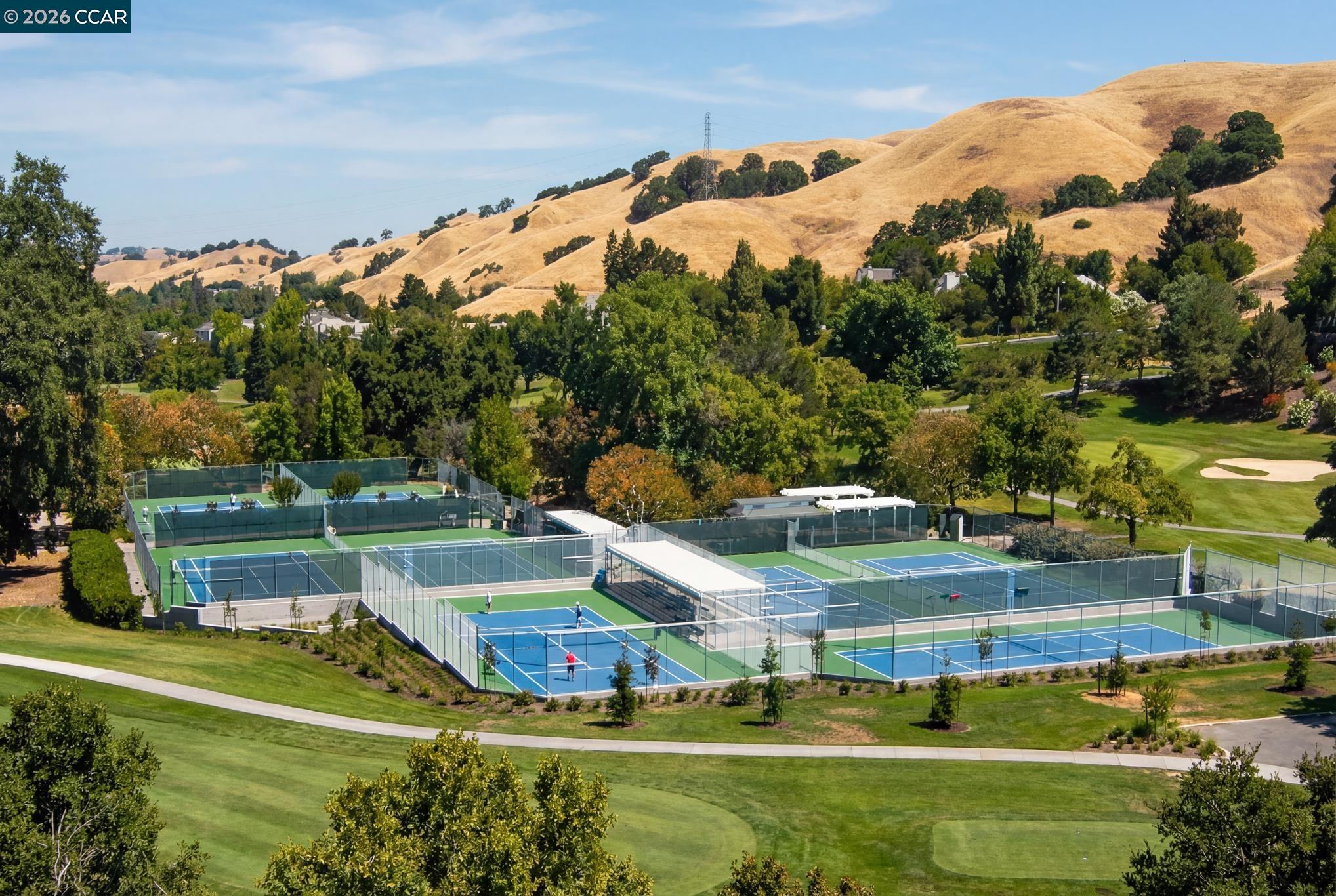 1909 Skycrest Dr # 5