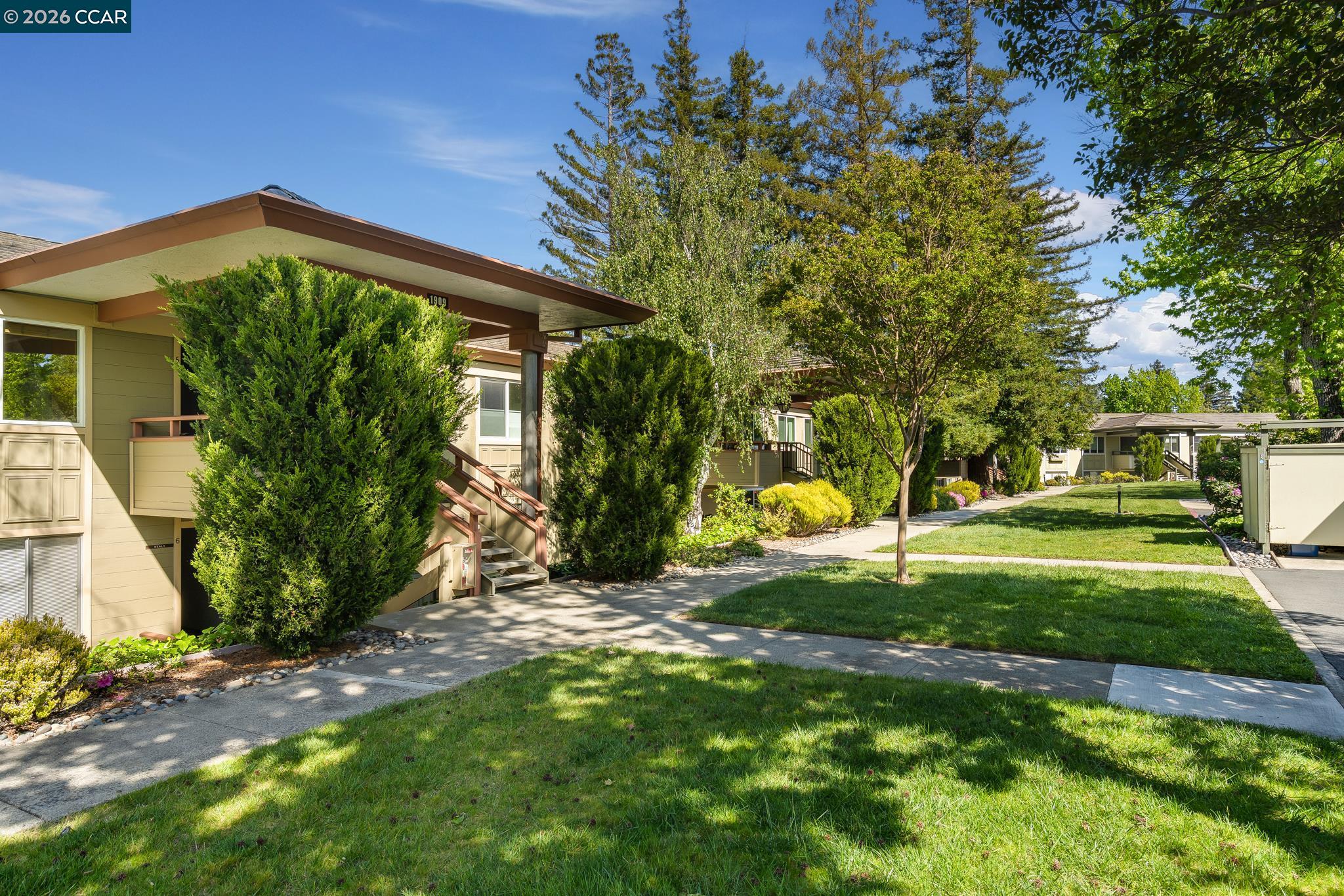 1909 Skycrest Dr # 5