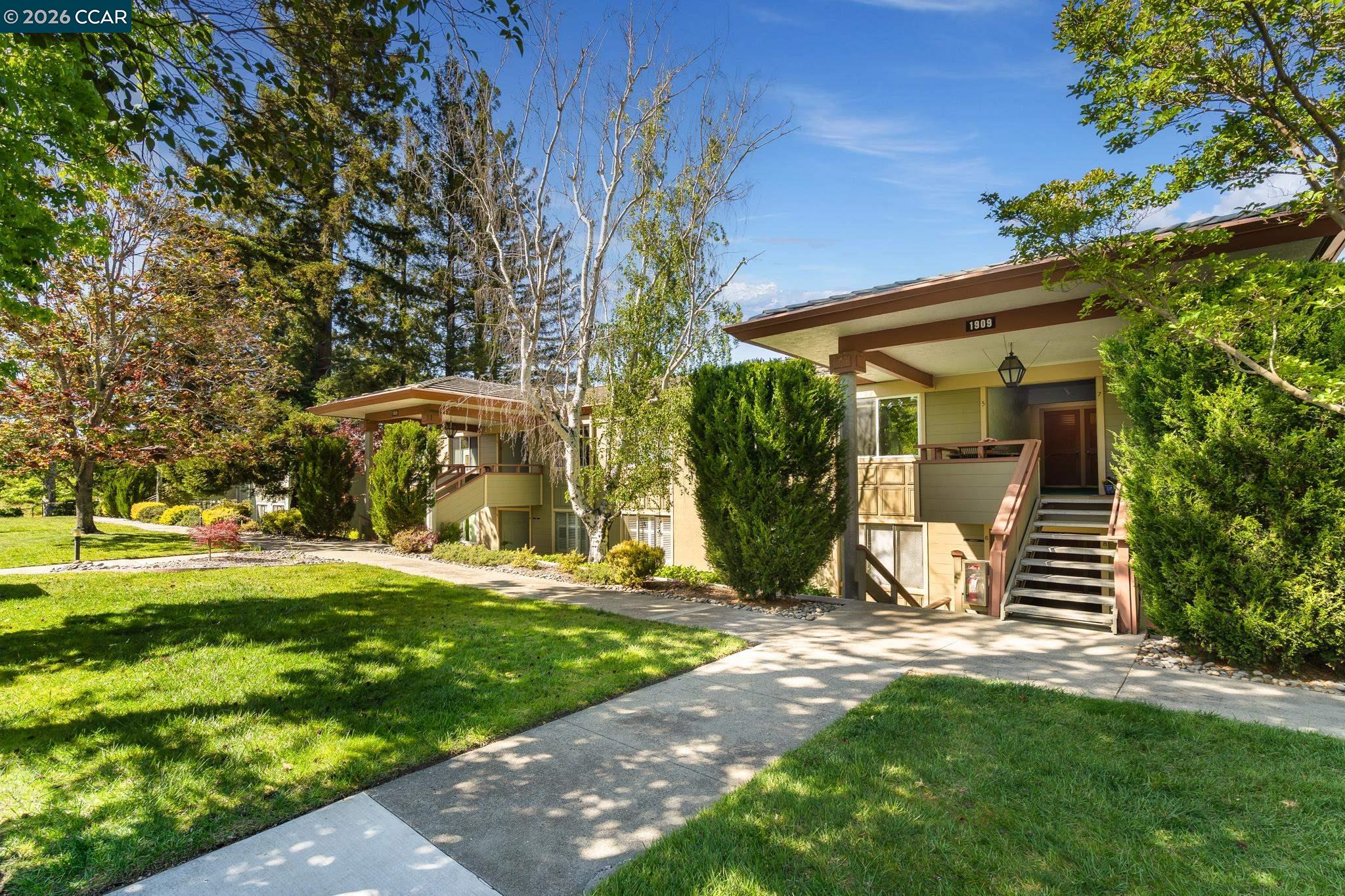 1909 Skycrest Dr # 5