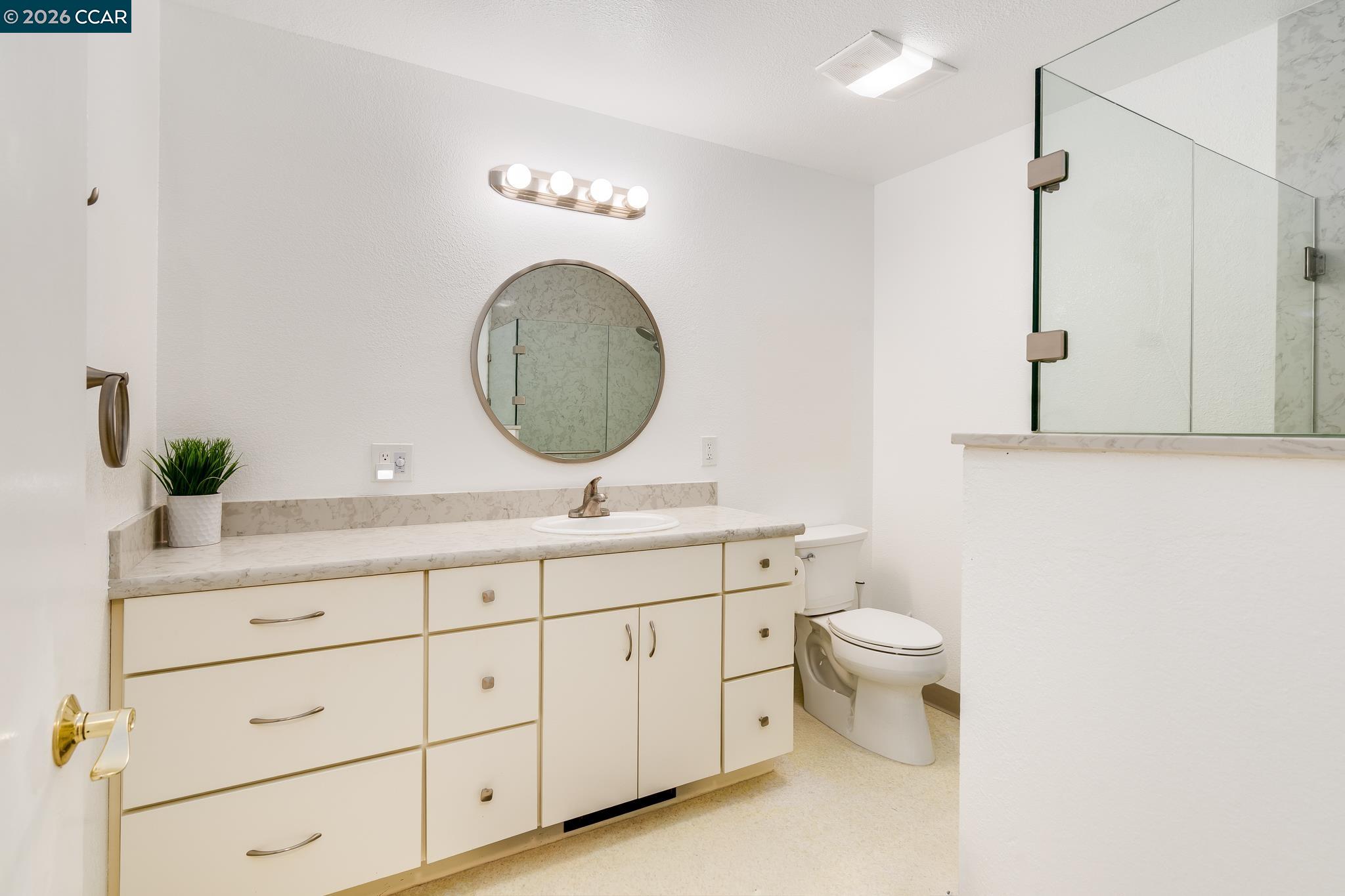 1909 Skycrest Dr # 5