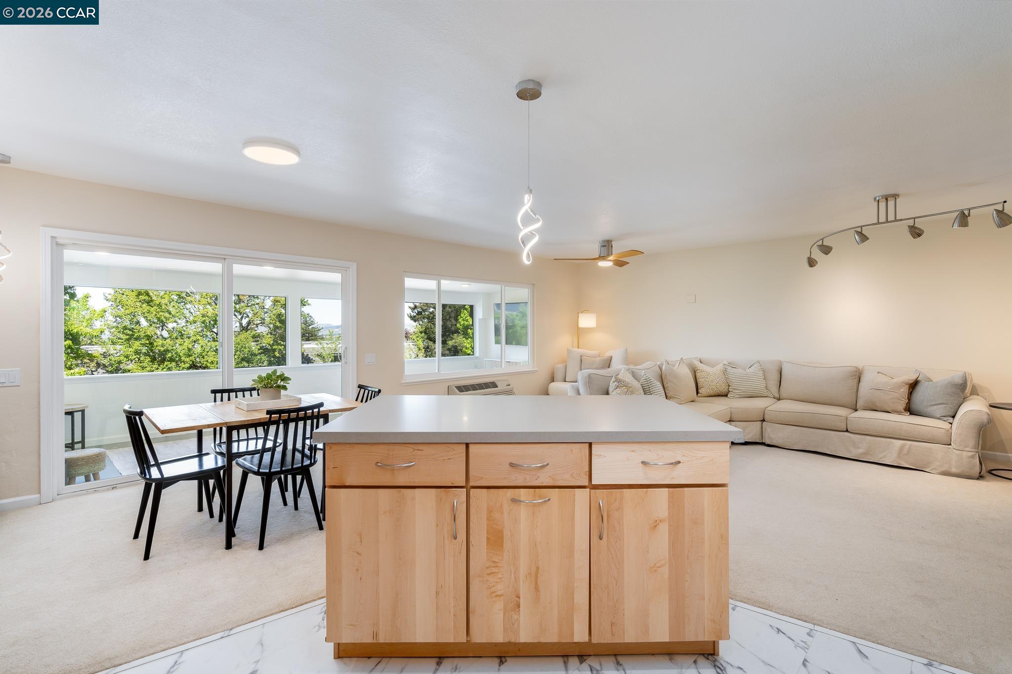 1909 Skycrest Dr # 5