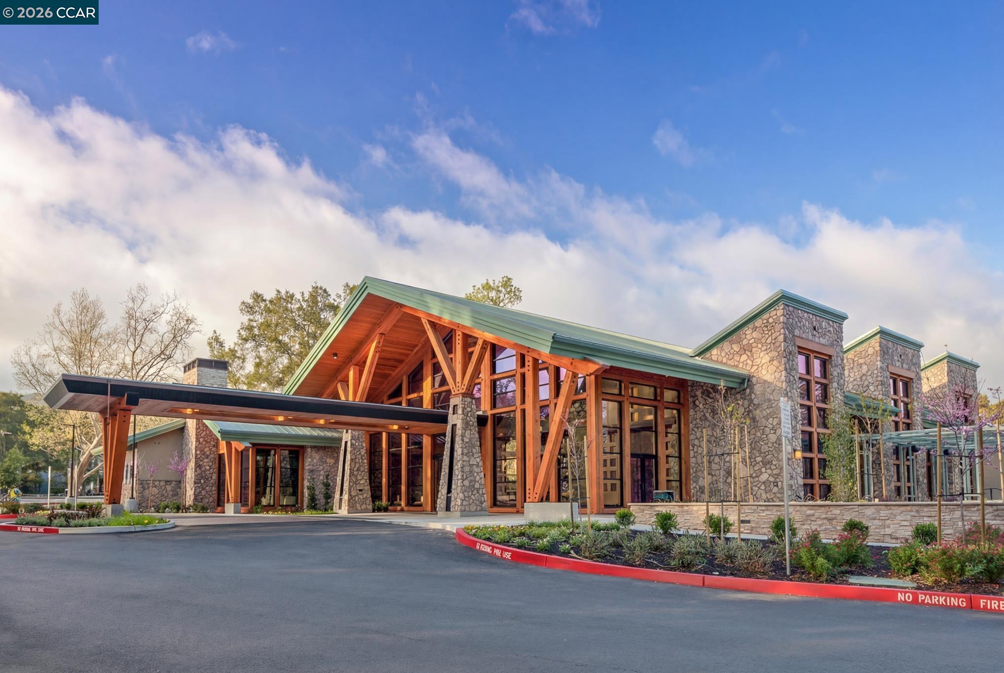 1909 Skycrest Dr # 5