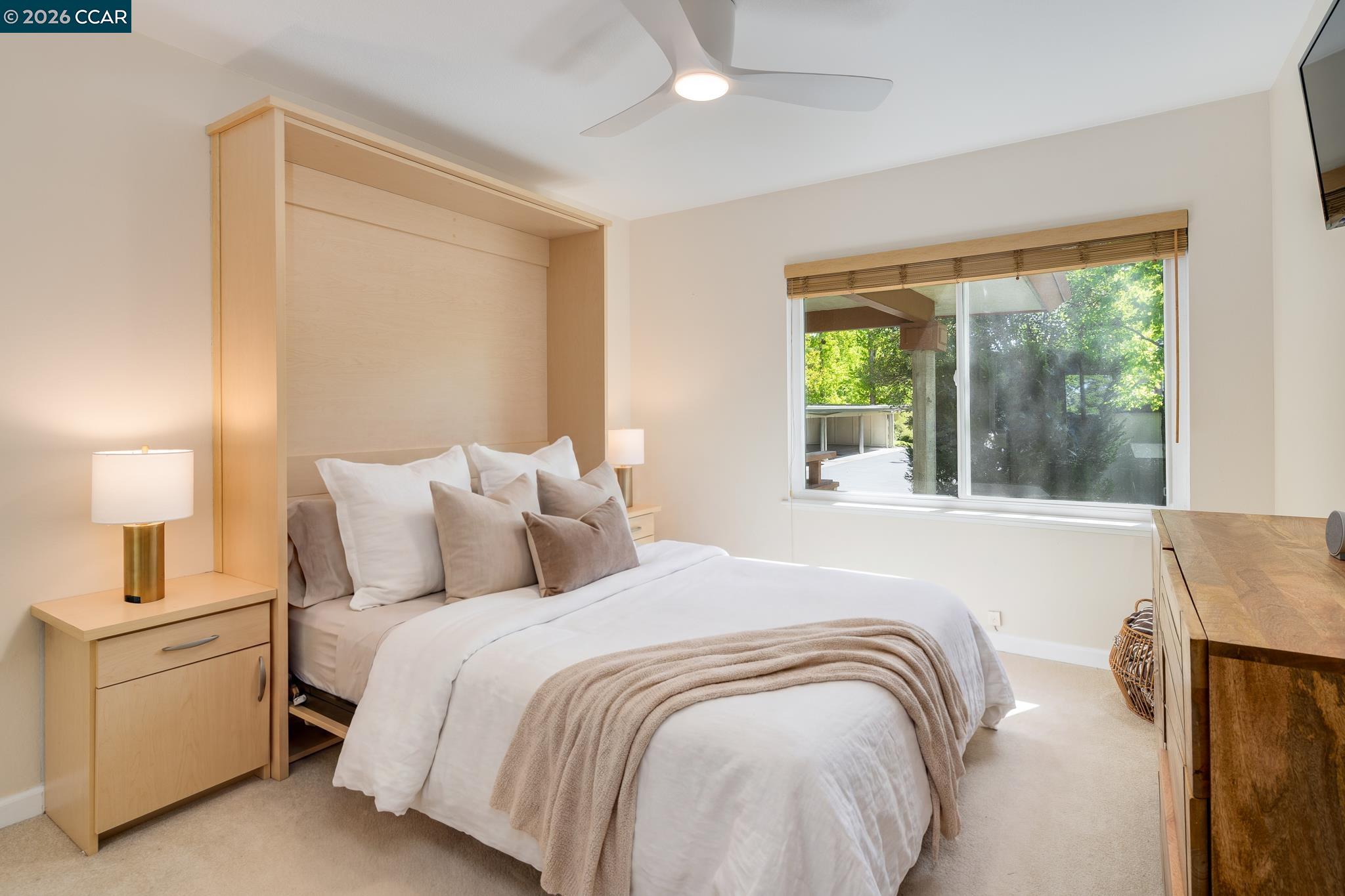 1909 Skycrest Dr # 5