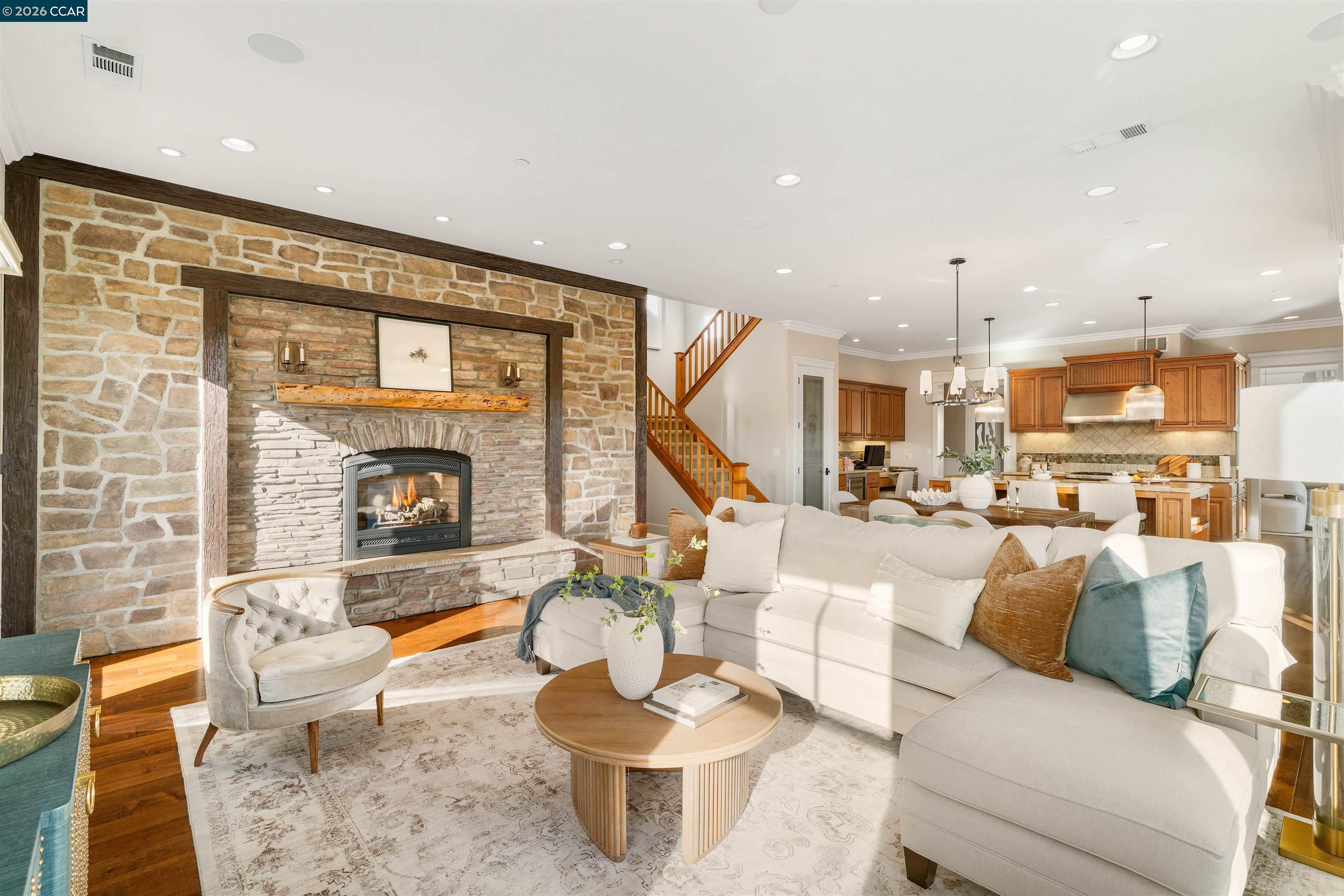 1333 Laverock Ln
