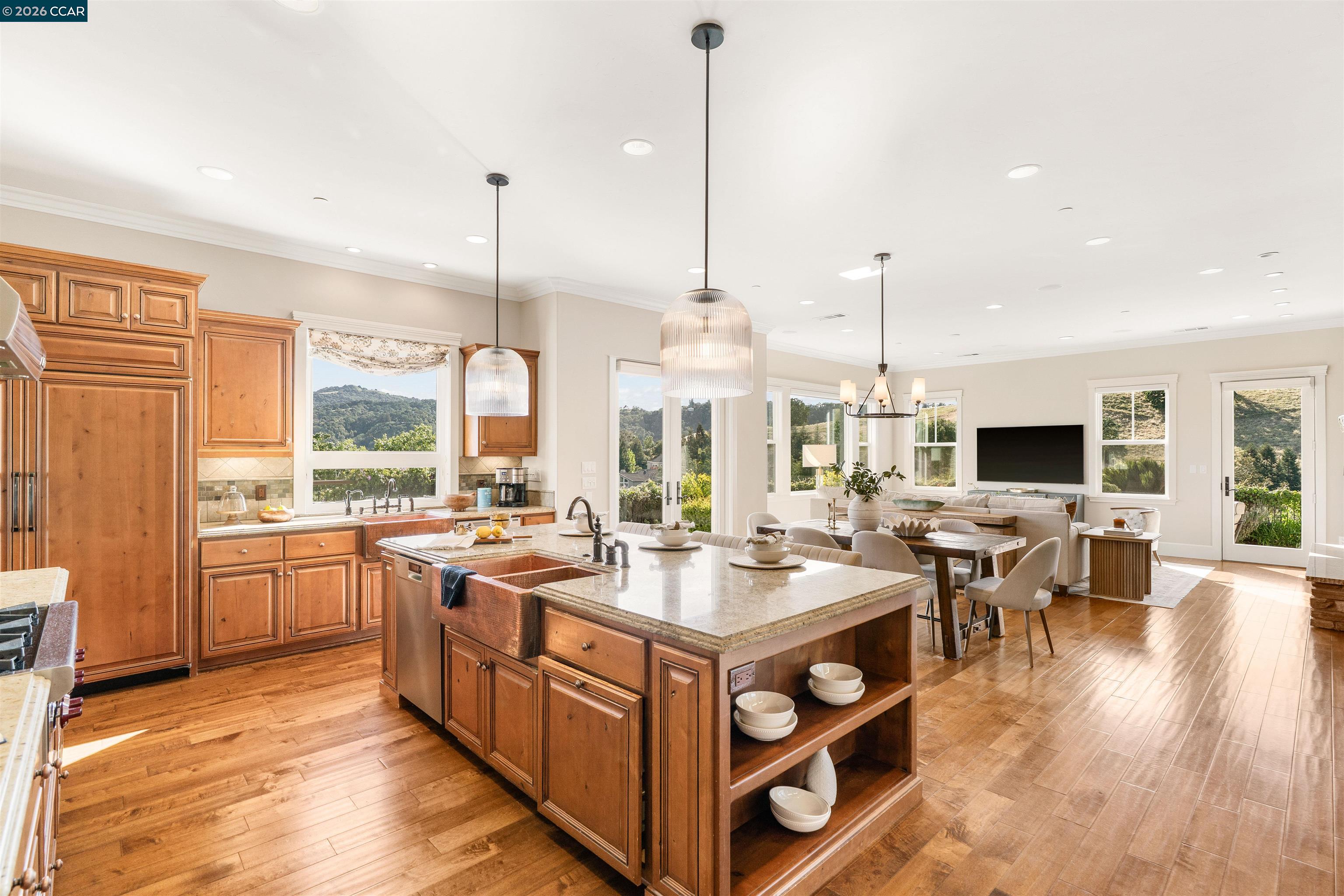 1333 Laverock Ln