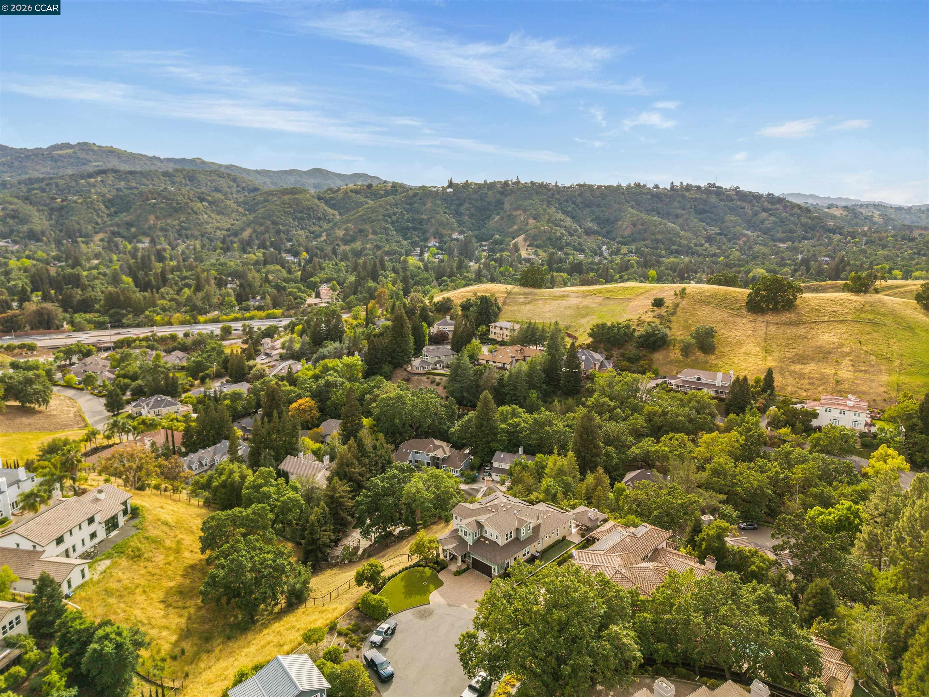 1333 Laverock Ln