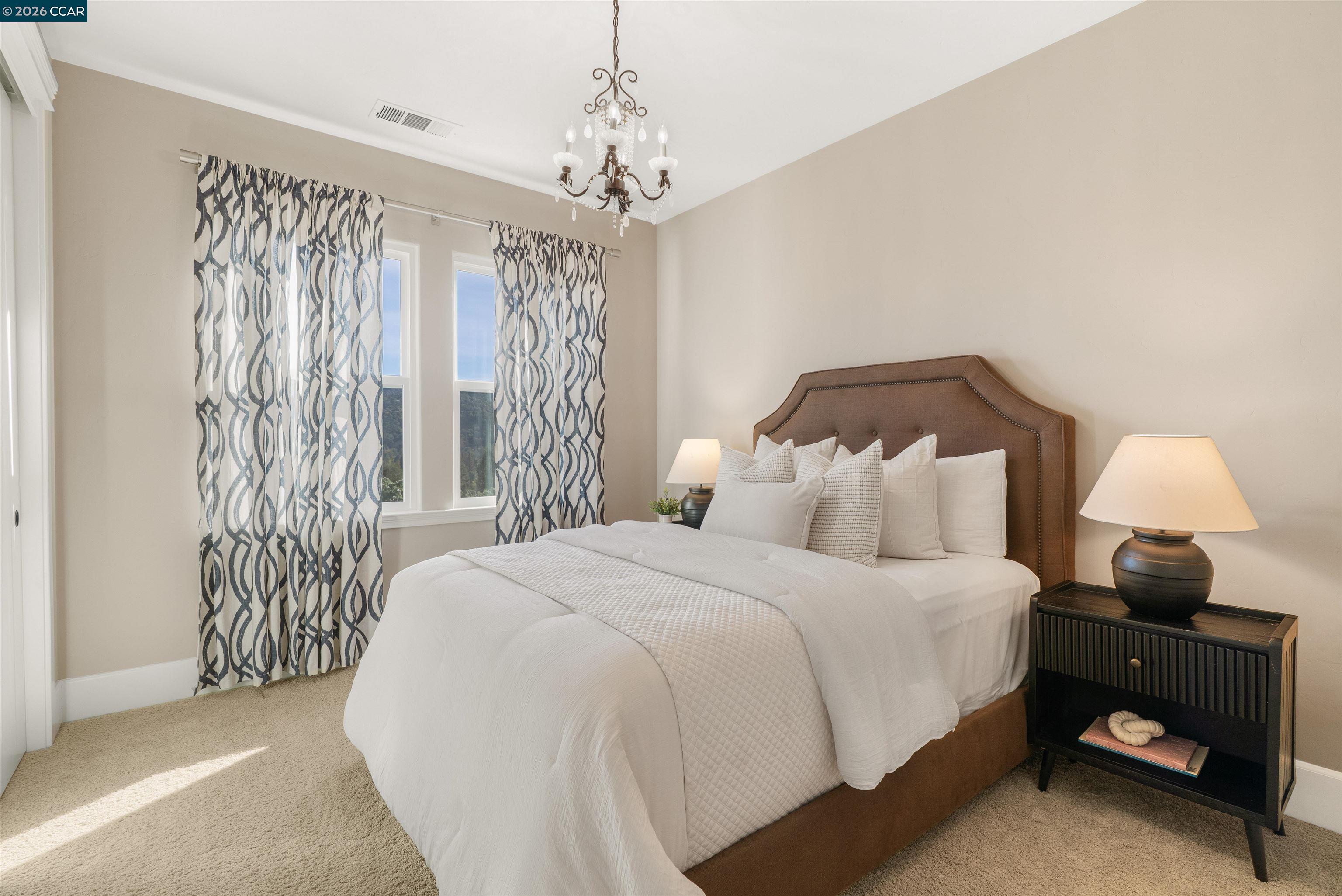 1333 Laverock Ln
