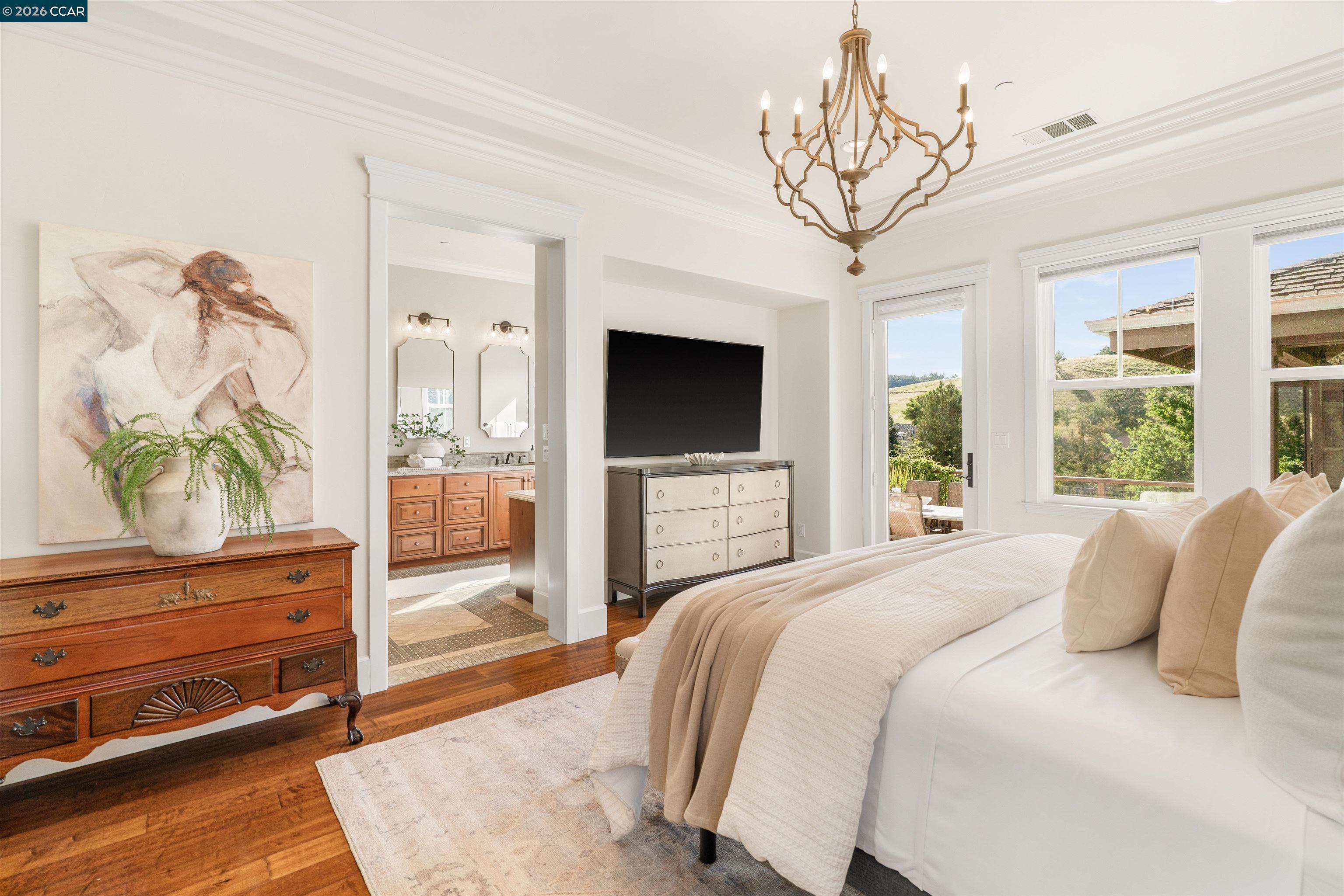 1333 Laverock Ln