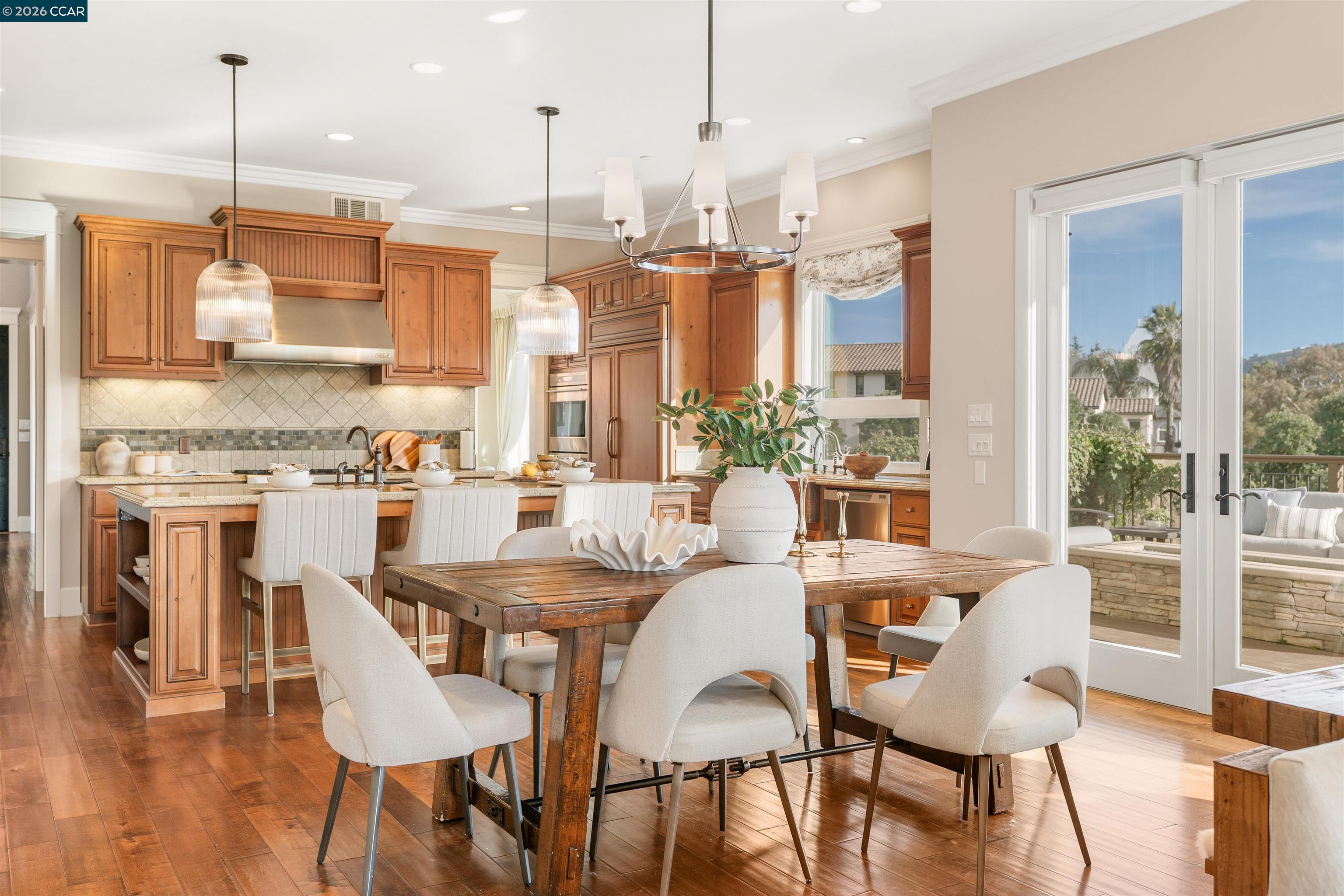 1333 Laverock Ln