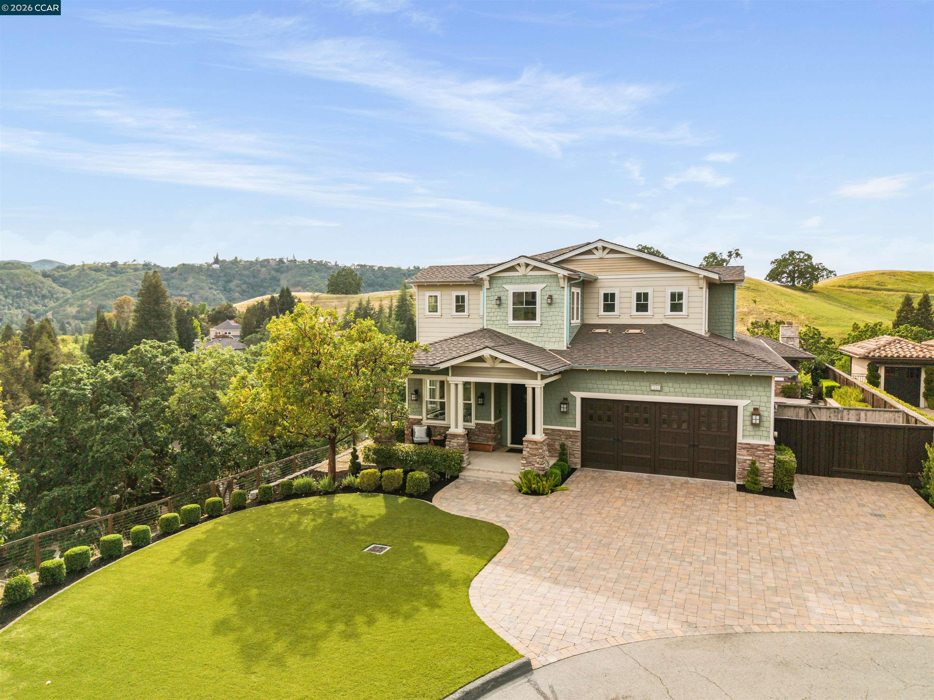 1333 Laverock Ln