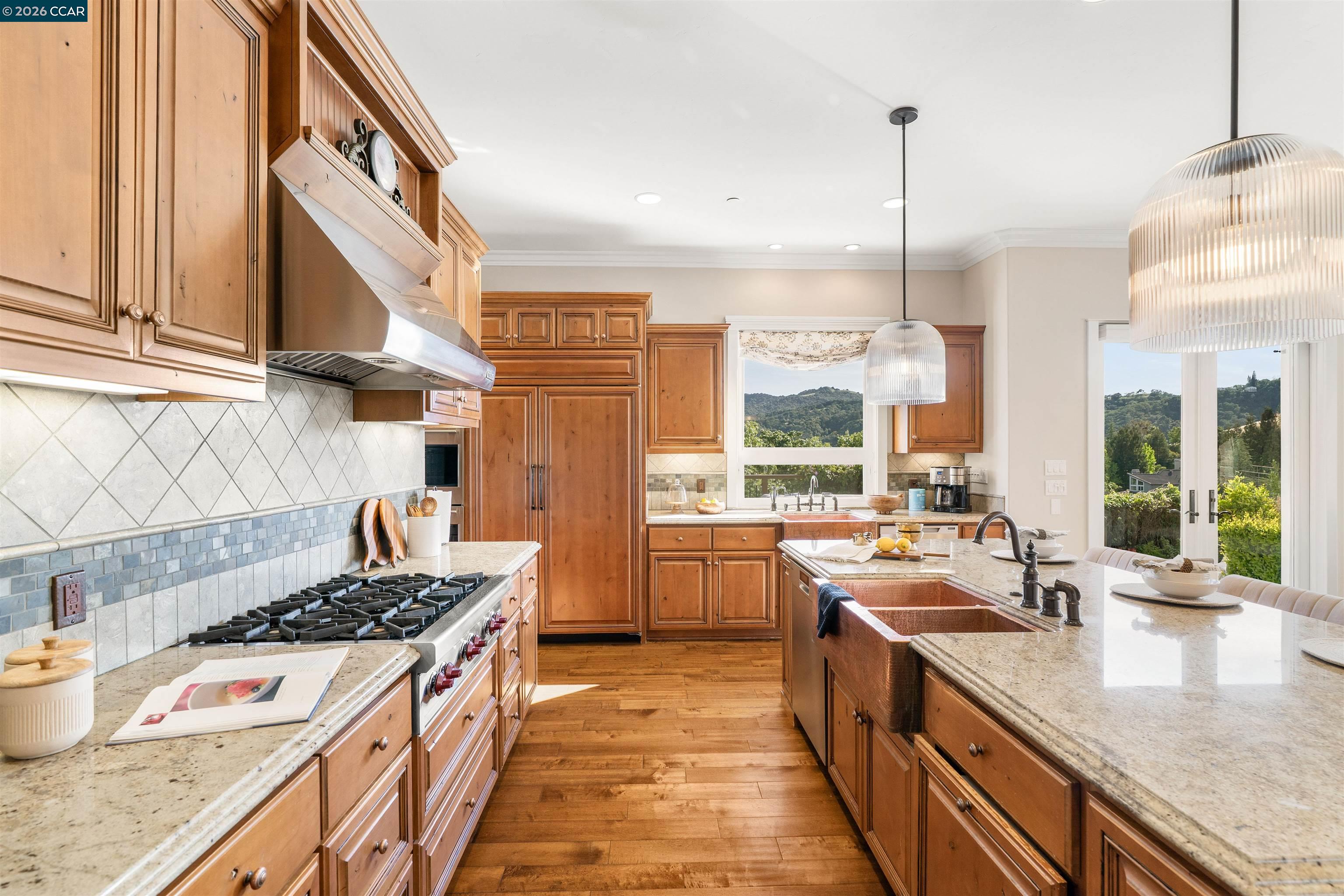 1333 Laverock Ln