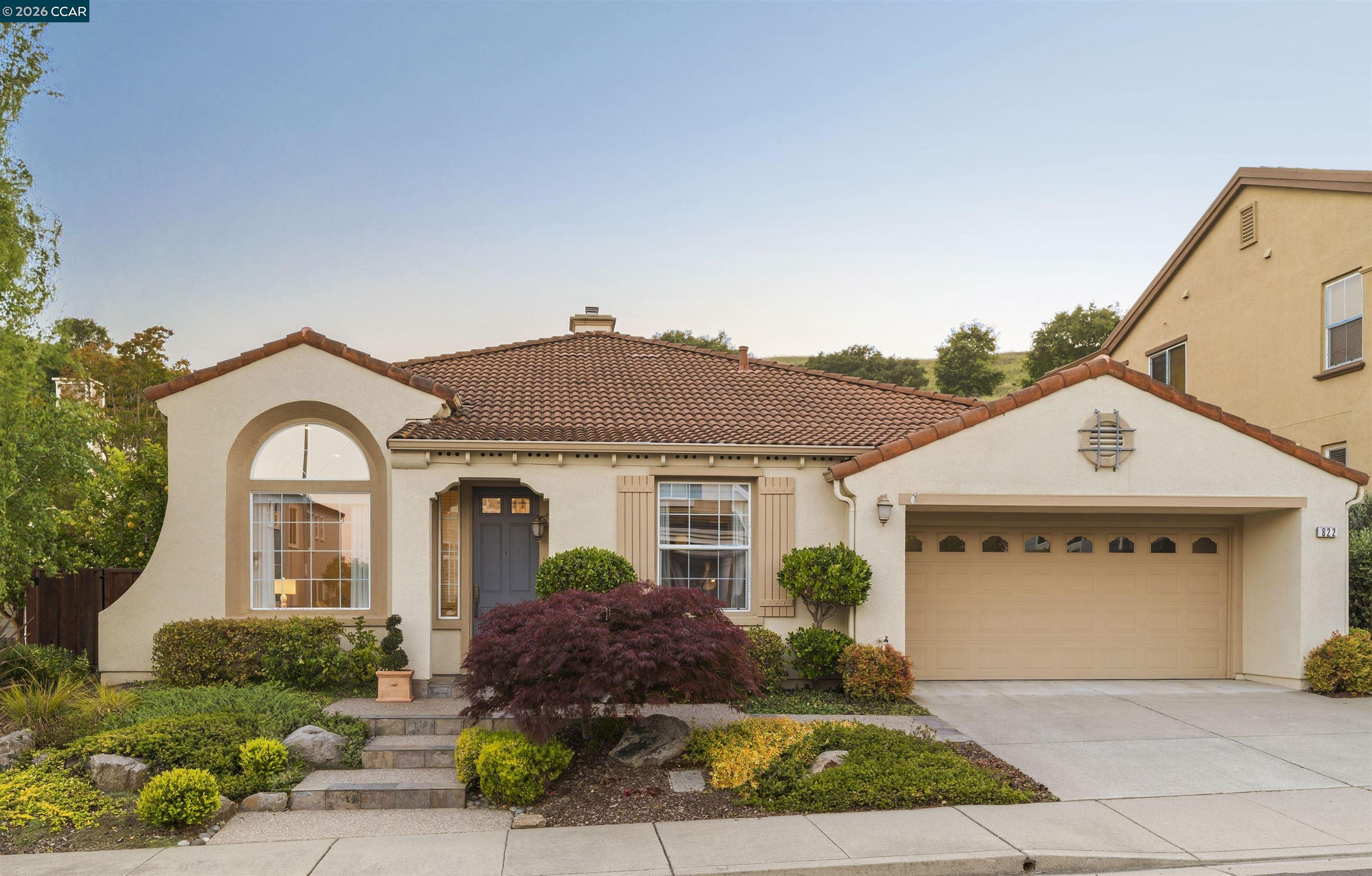 822 Pradera Way