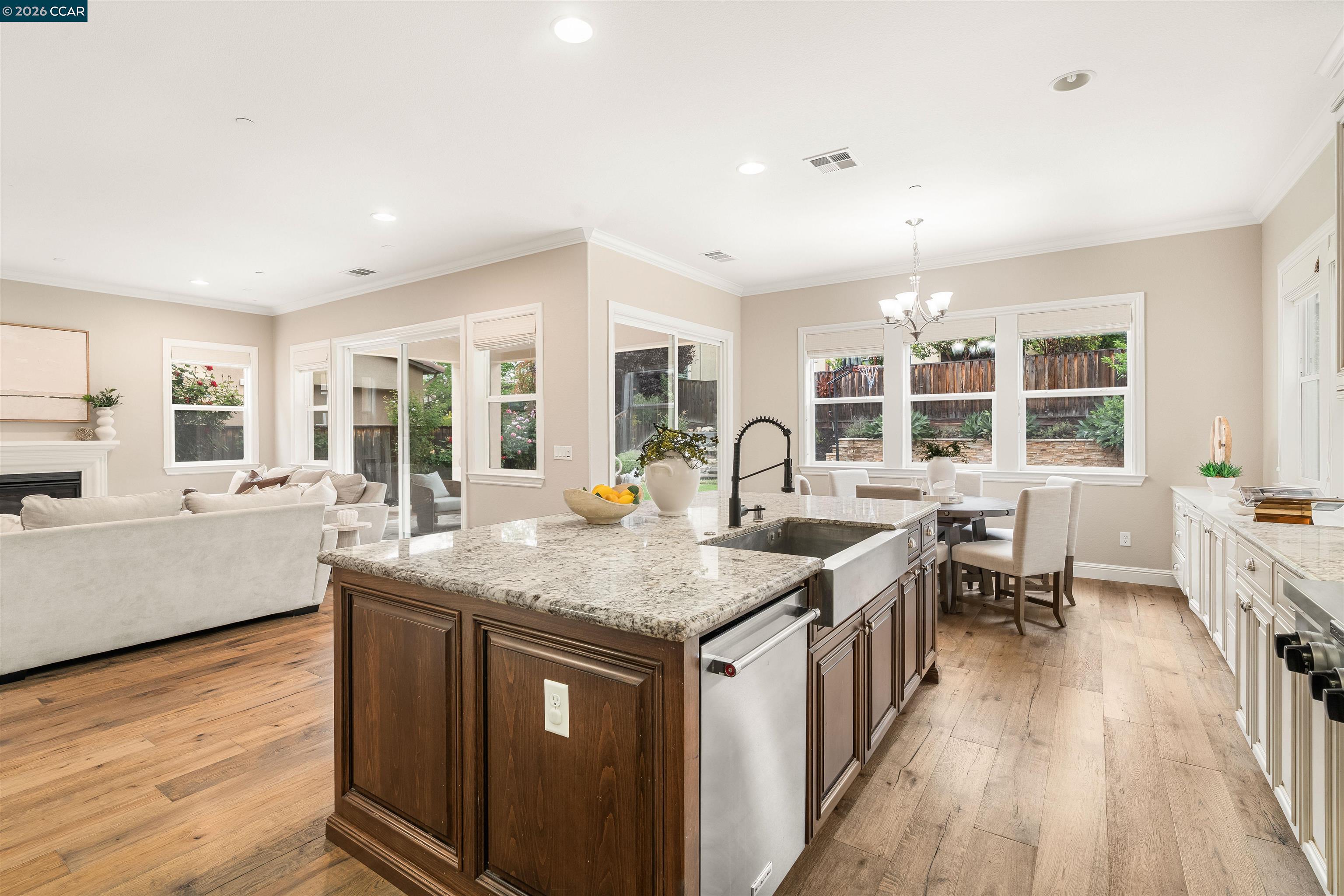504 Hyacinthus Ct
