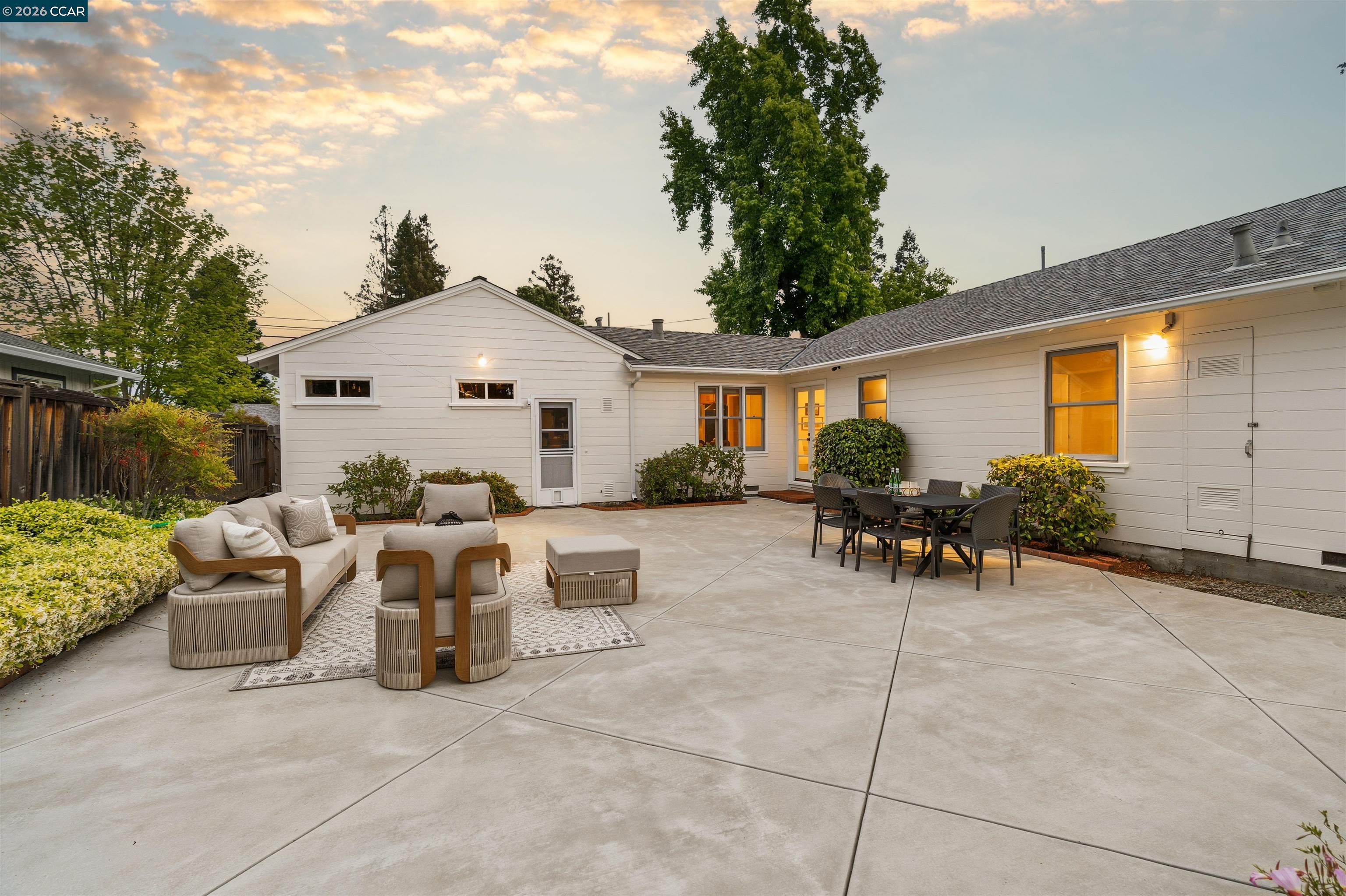 2830 Kinney Dr