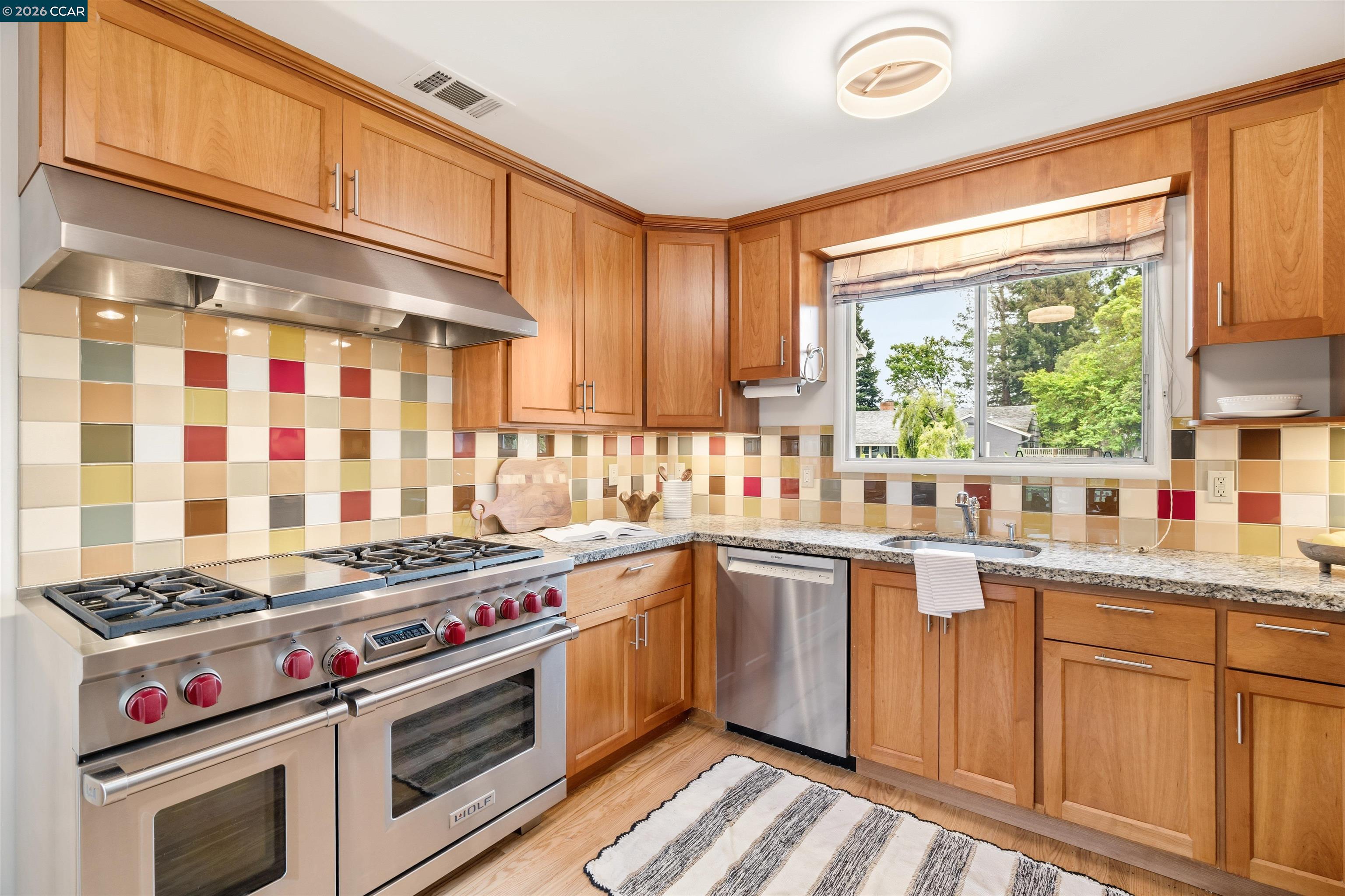 2830 Kinney Dr