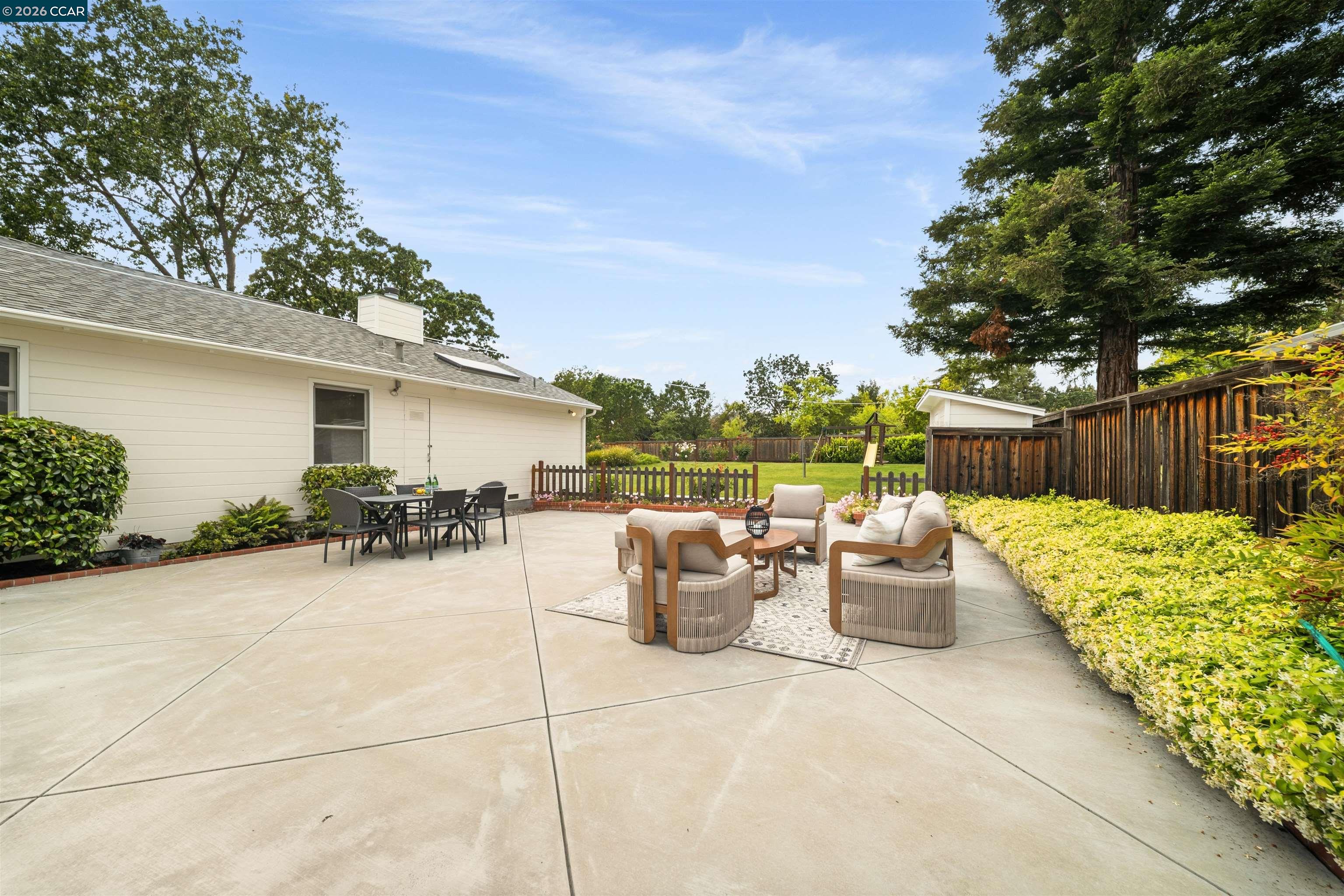 2830 Kinney Dr
