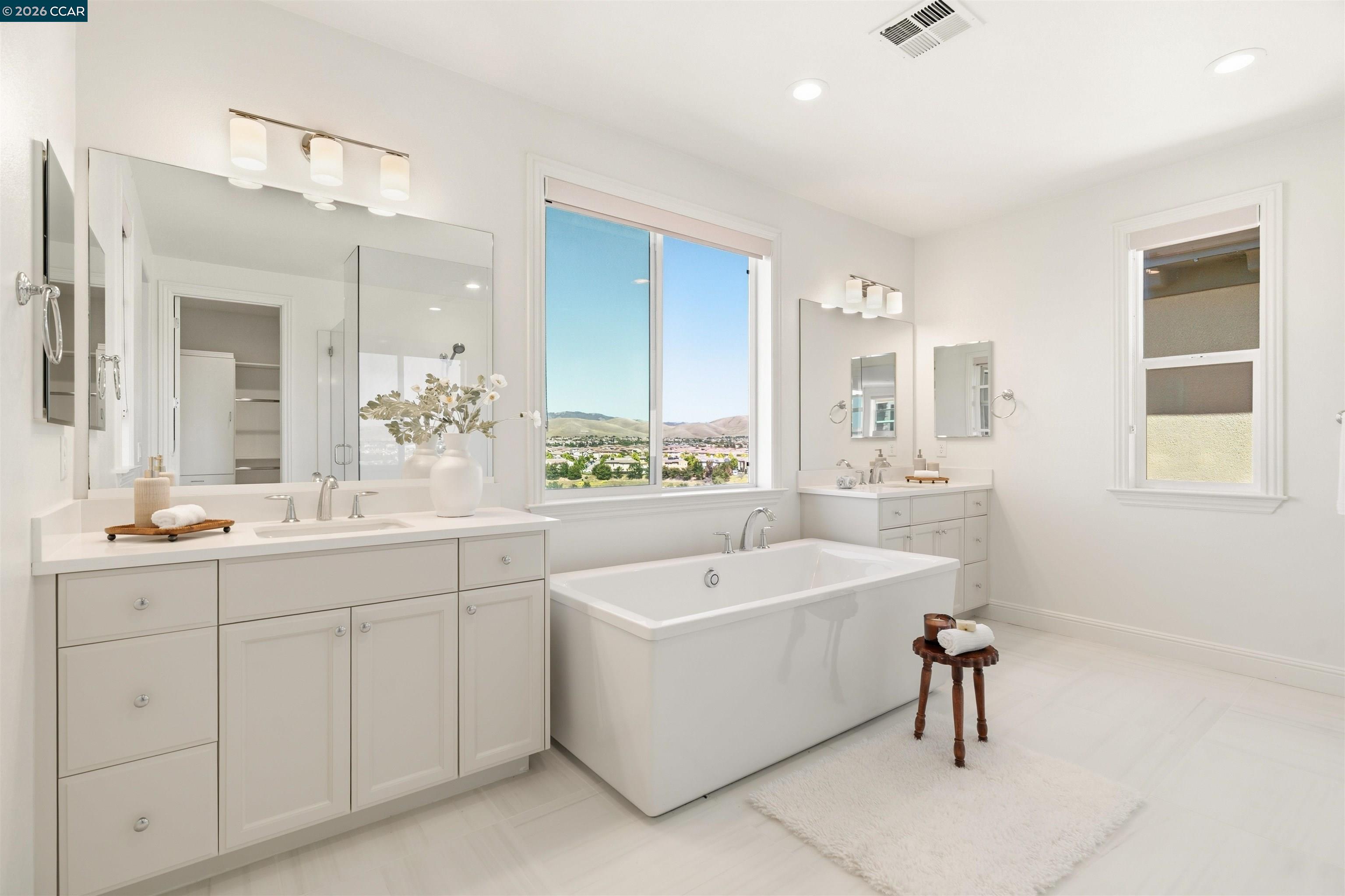 1195 Trumpet Vine Ln