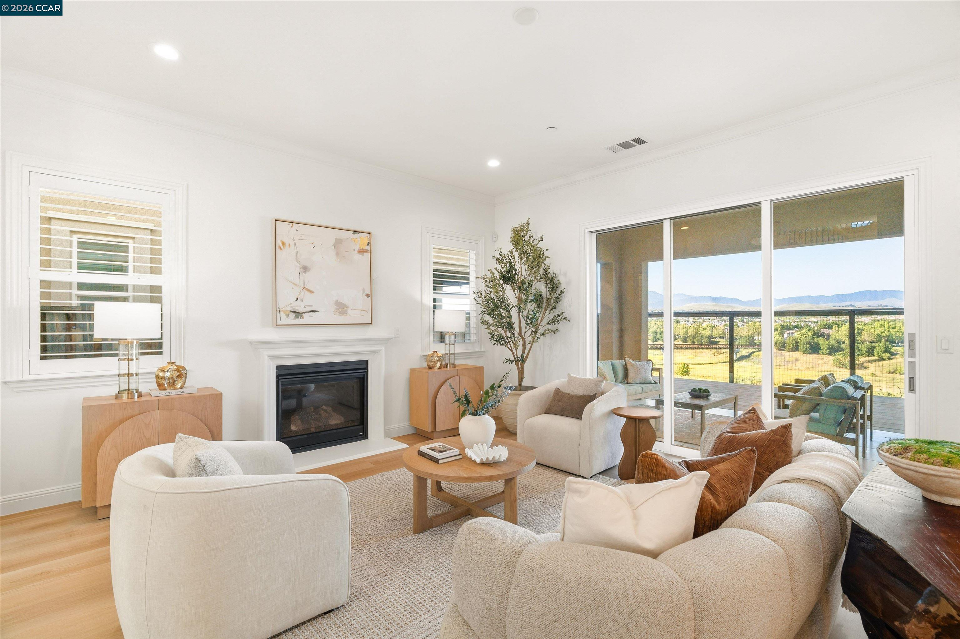 1195 Trumpet Vine Ln