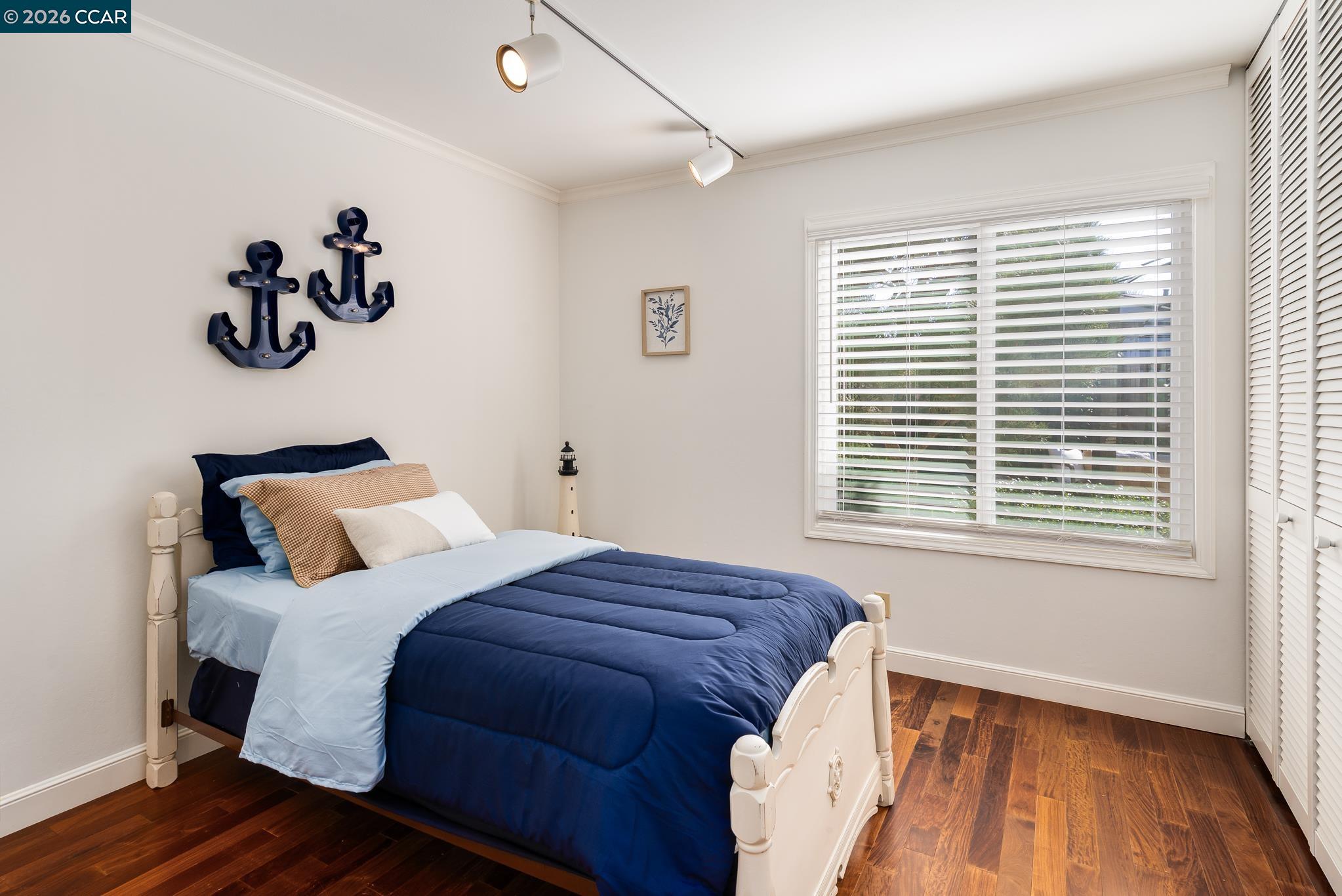 7591 Northland Pl