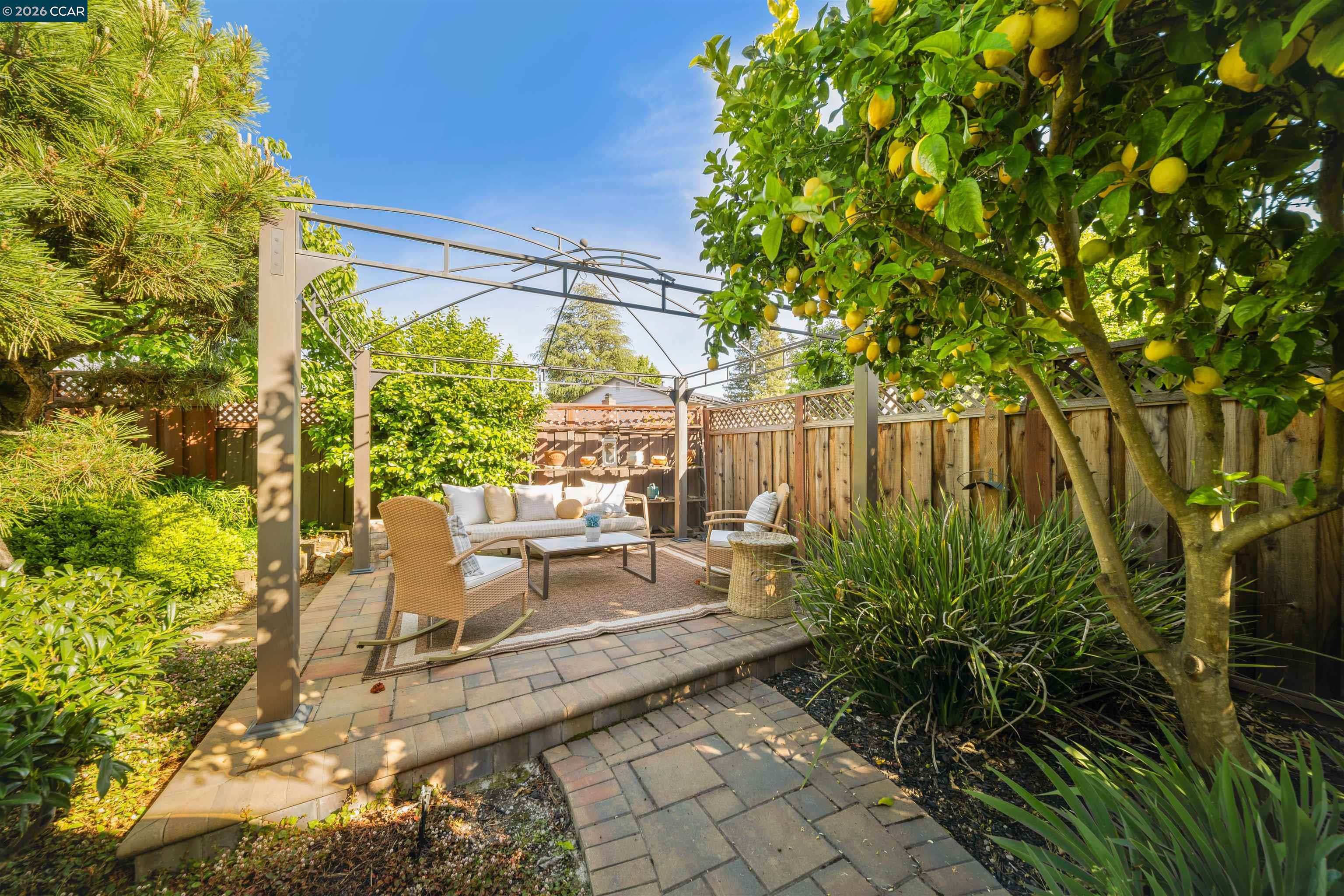 7591 Northland Pl