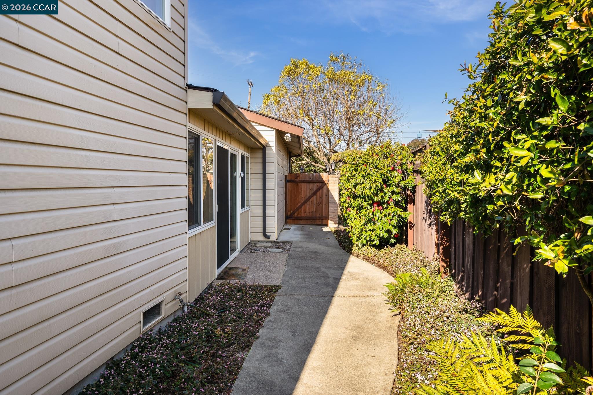 7591 Northland Pl