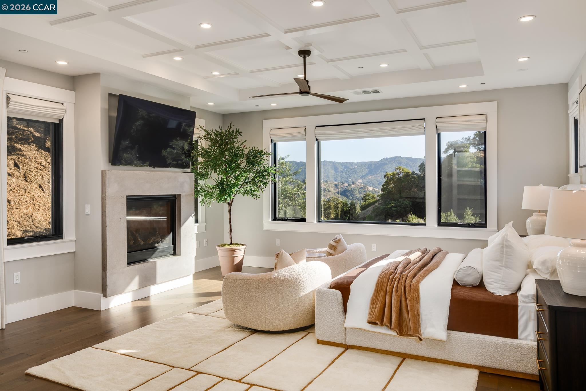 401 Legacy Dr