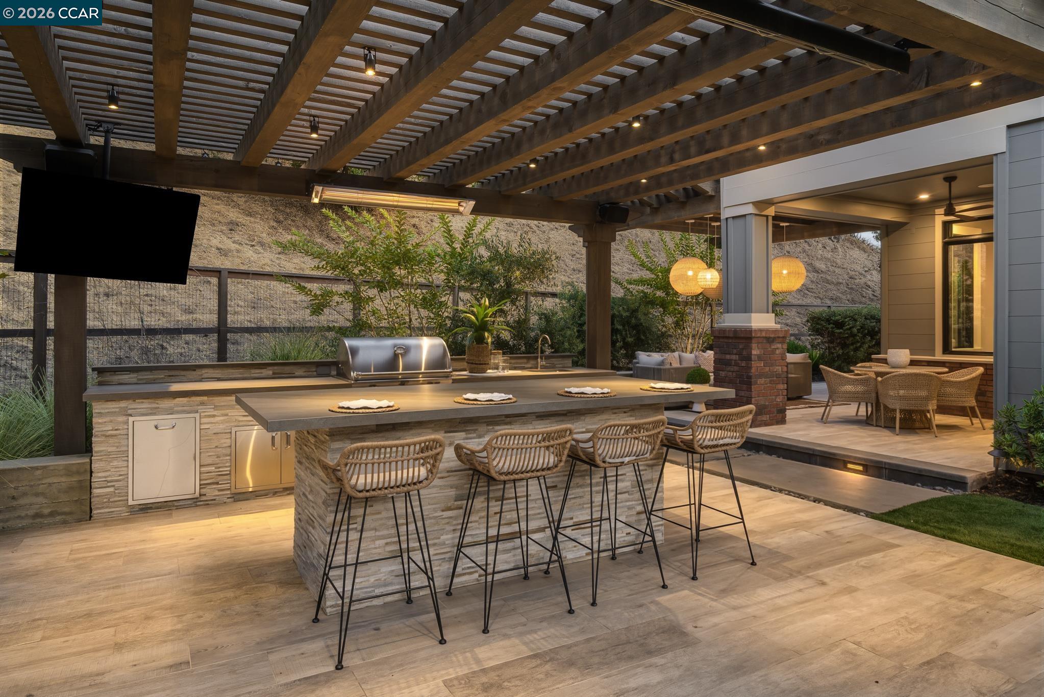 401 Legacy Dr