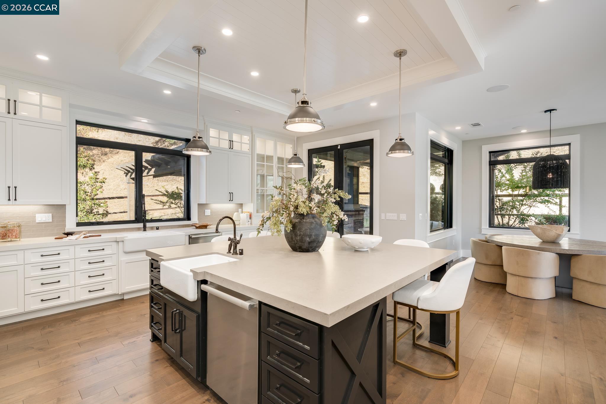 401 Legacy Dr
