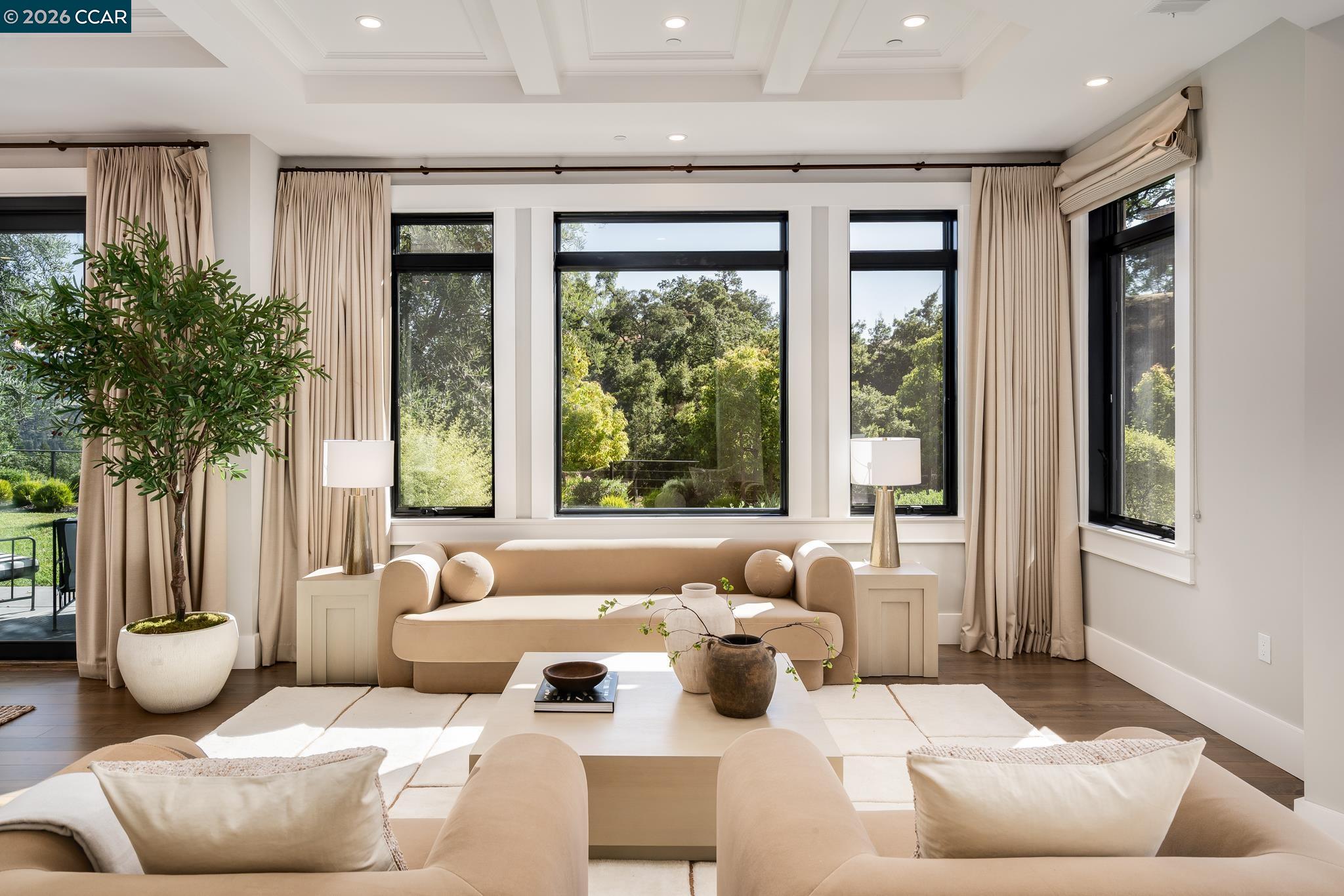 401 Legacy Dr