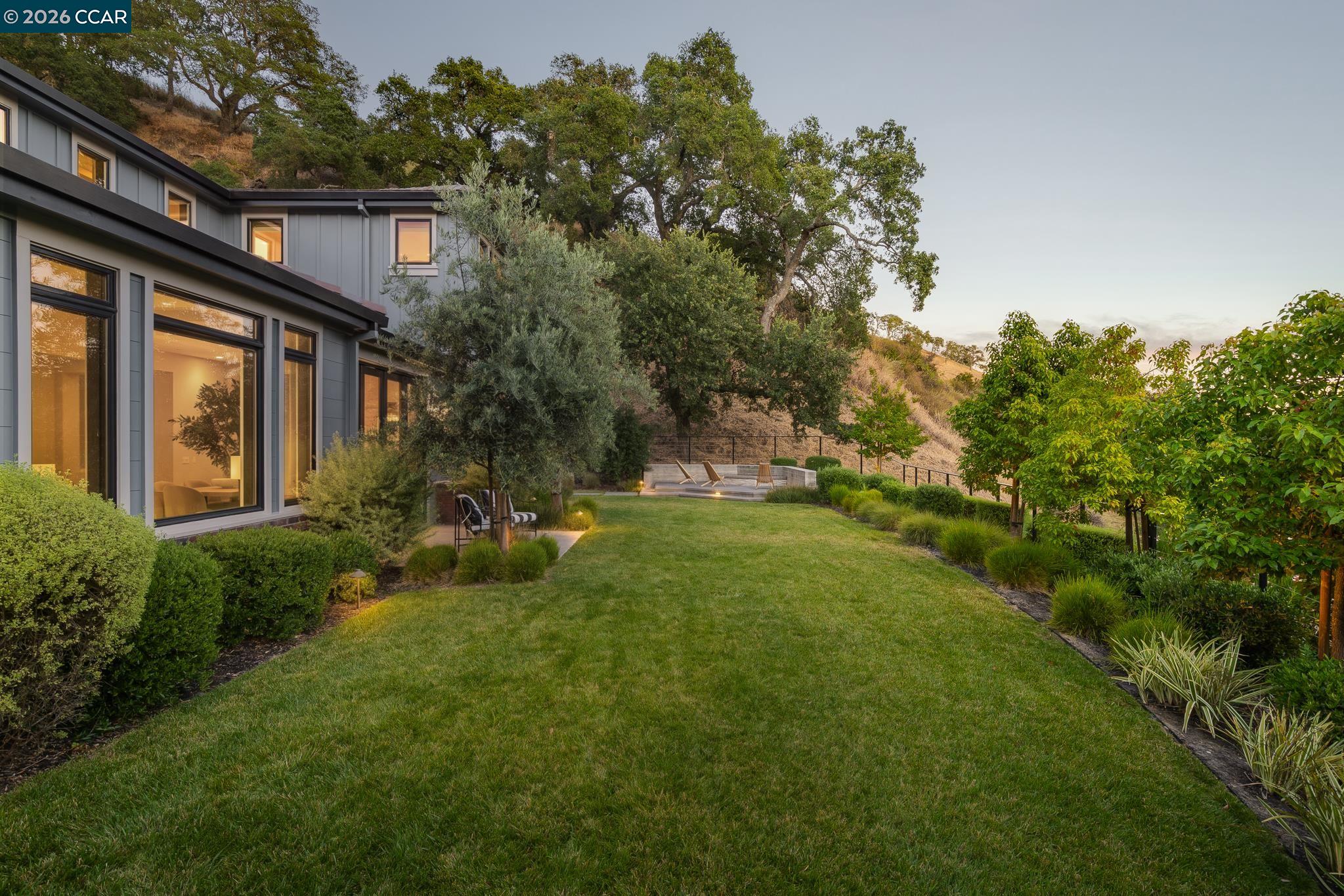 401 Legacy Dr