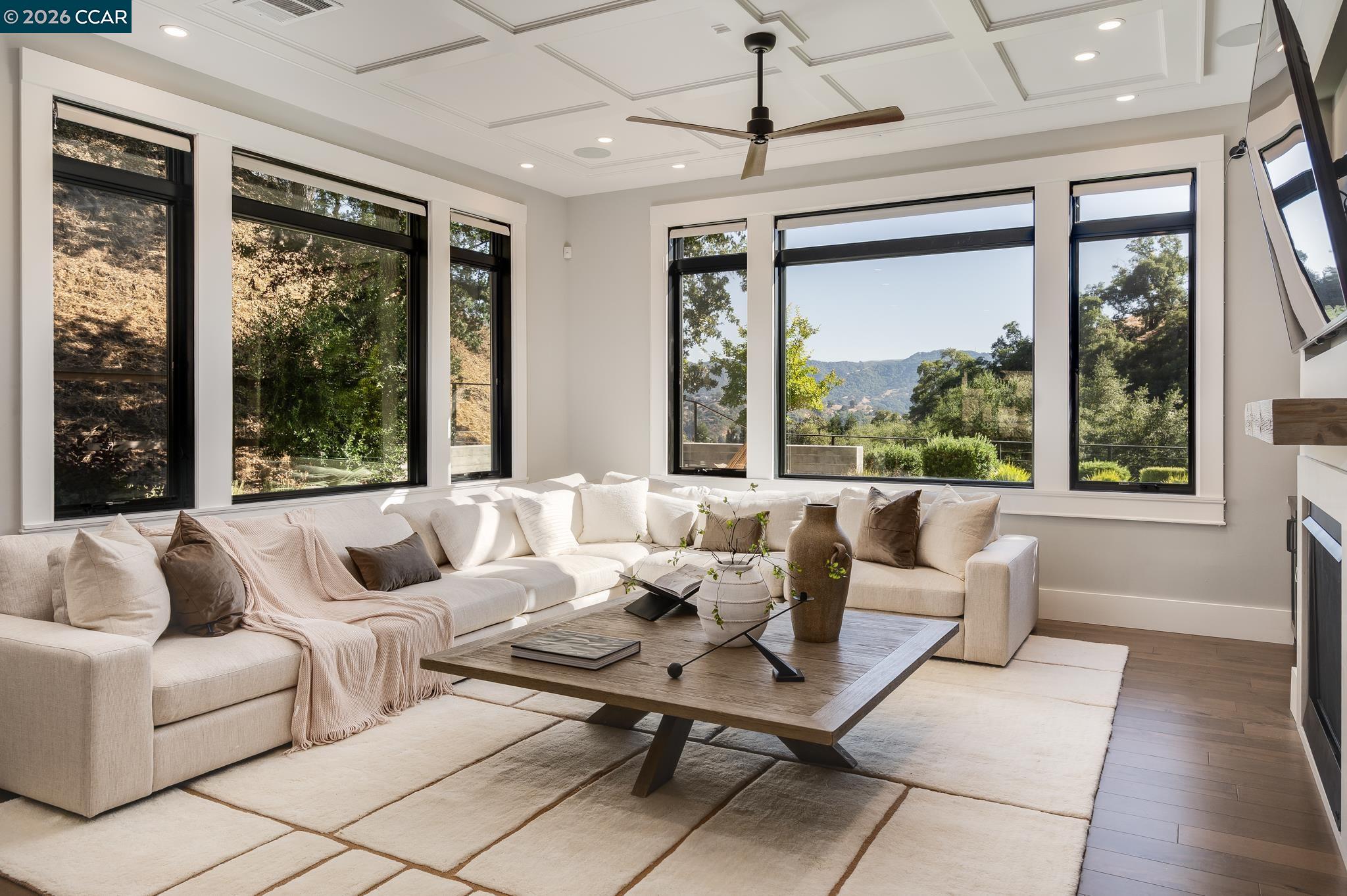 401 Legacy Dr