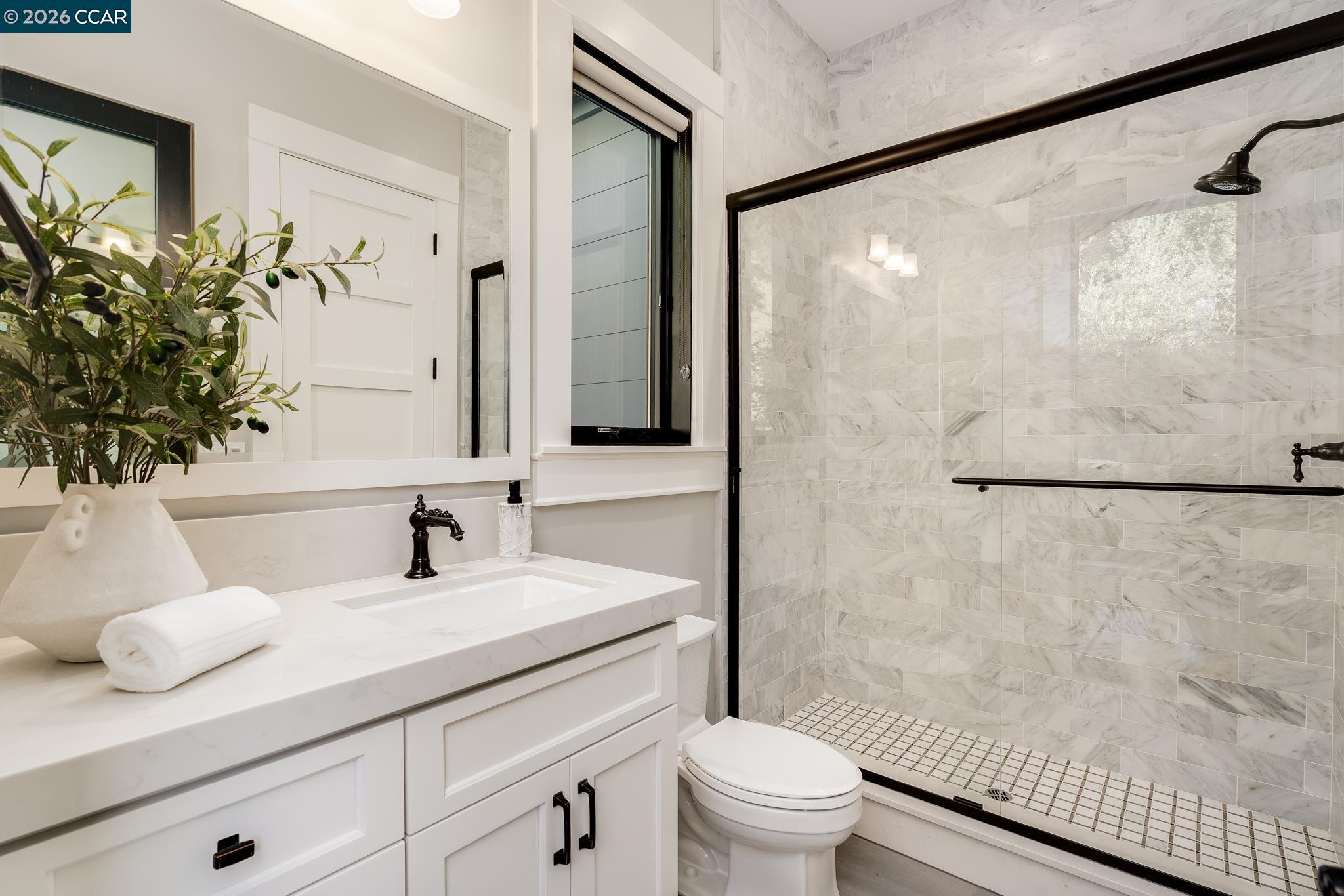 401 Legacy Dr