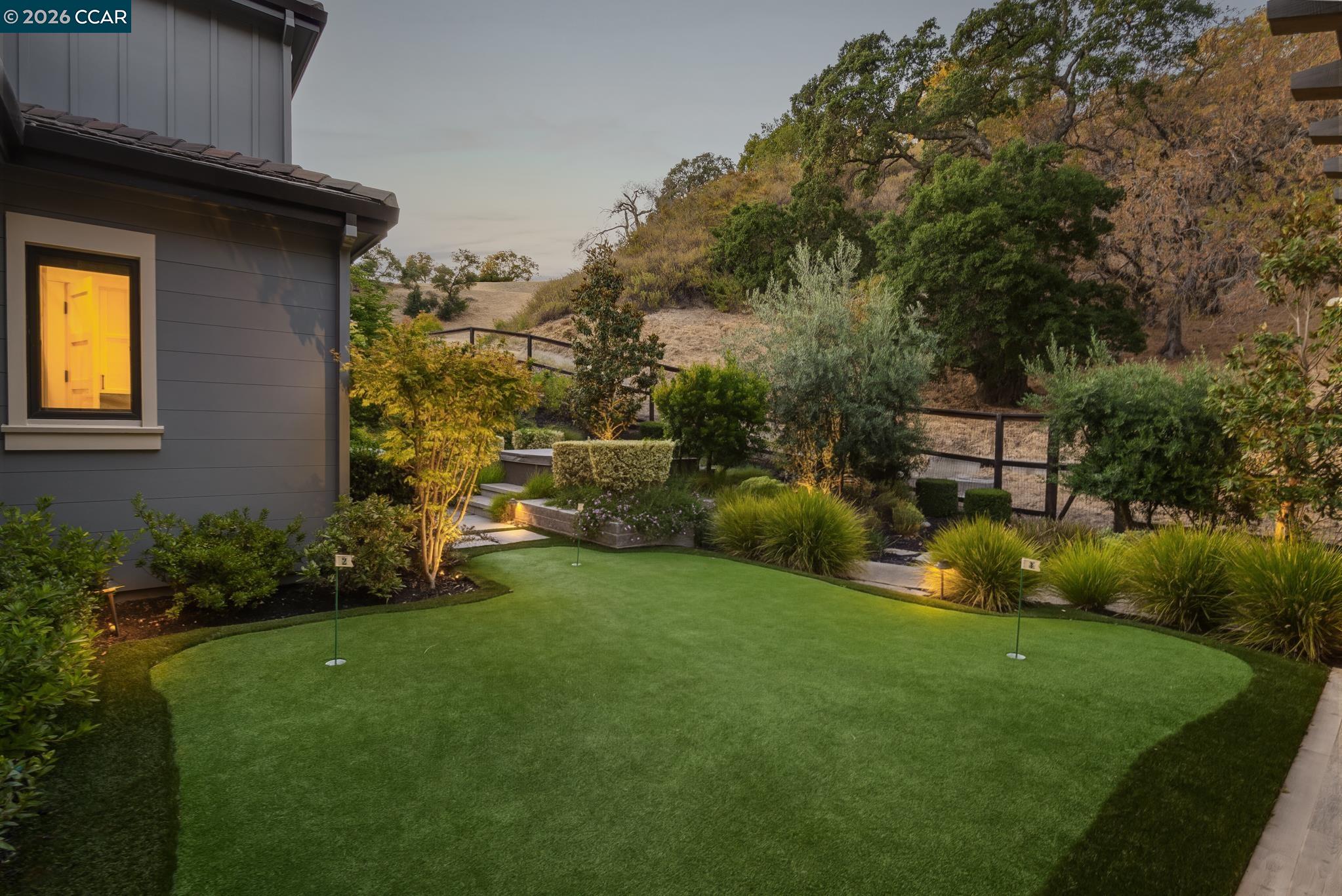 401 Legacy Dr