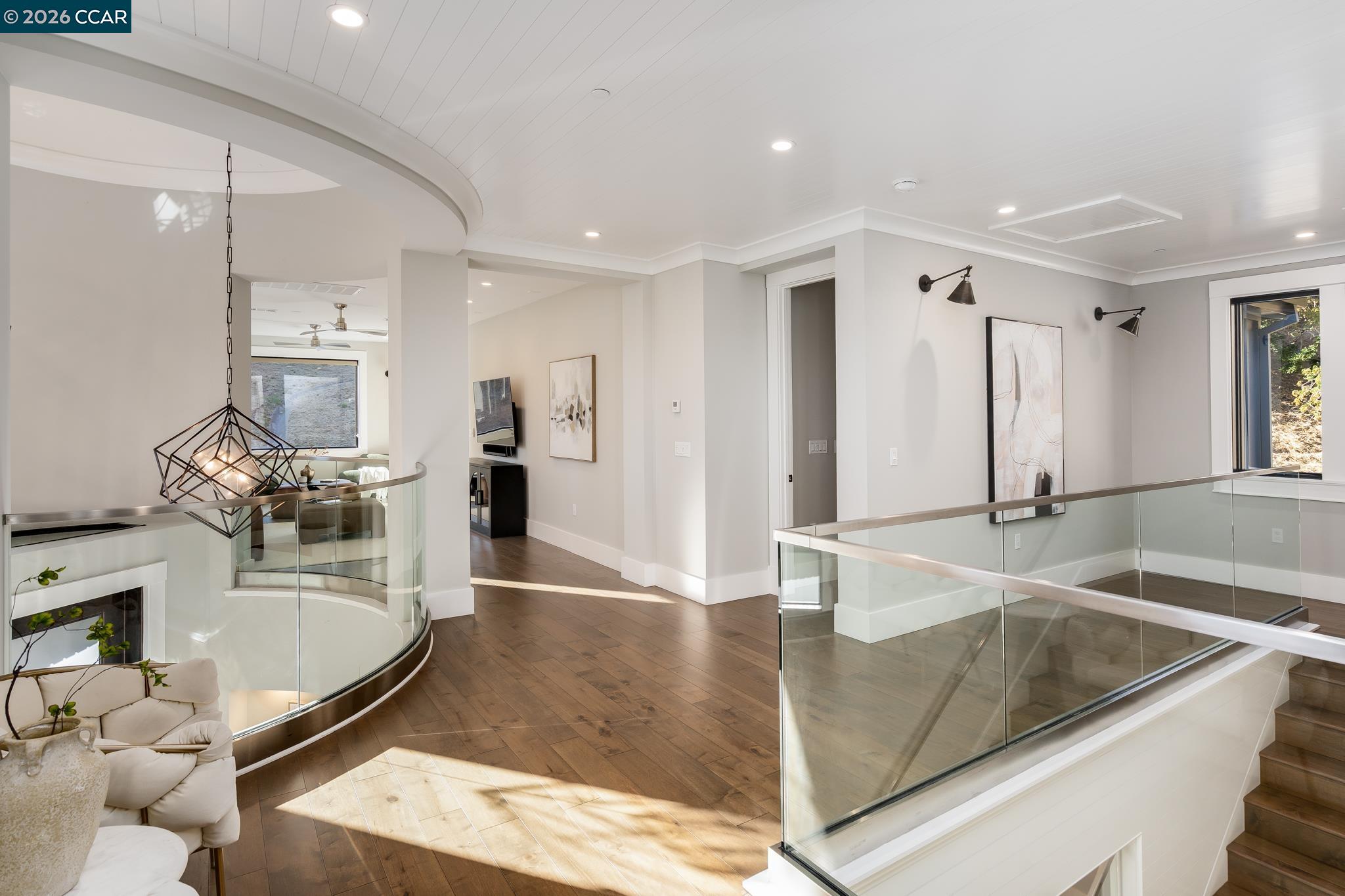 401 Legacy Dr