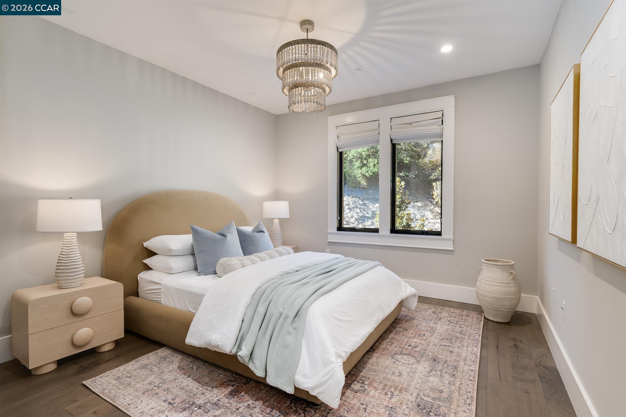 401 Legacy Dr
