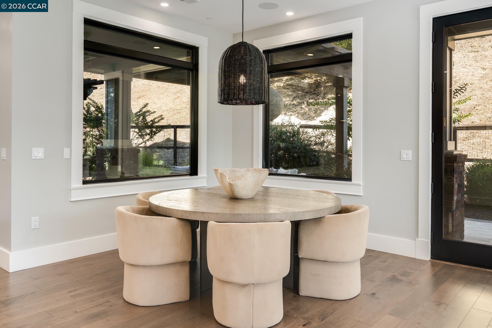 401 Legacy Dr