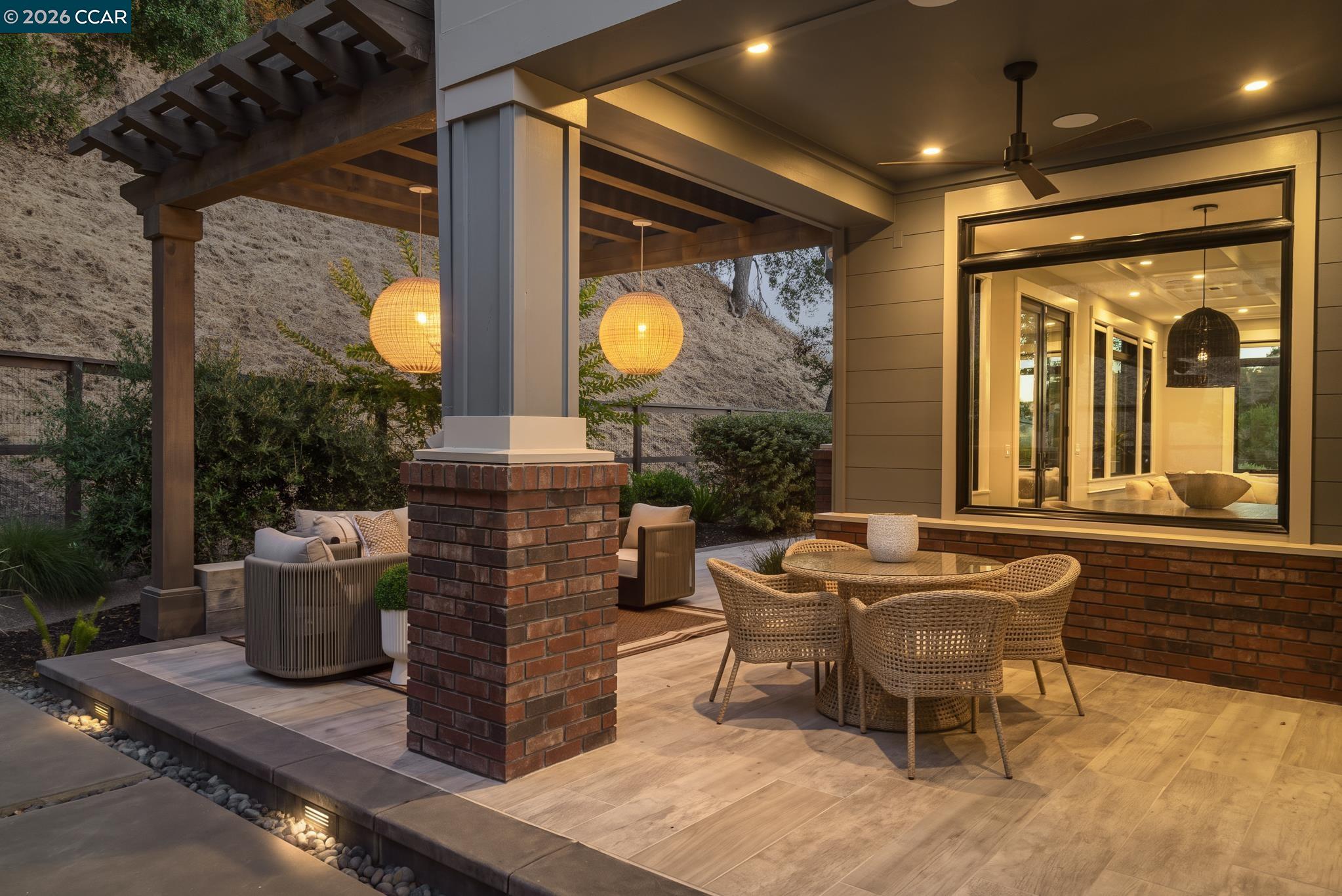 401 Legacy Dr