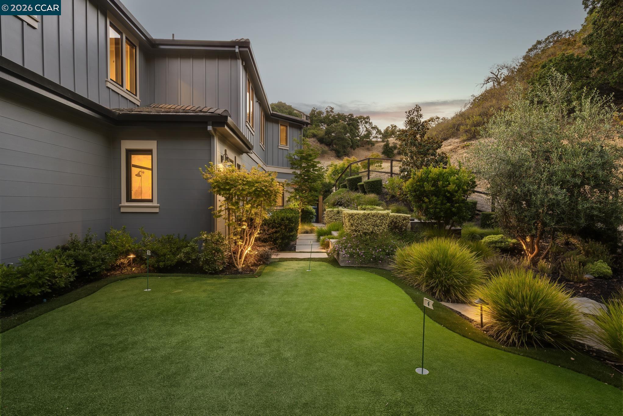 401 Legacy Dr