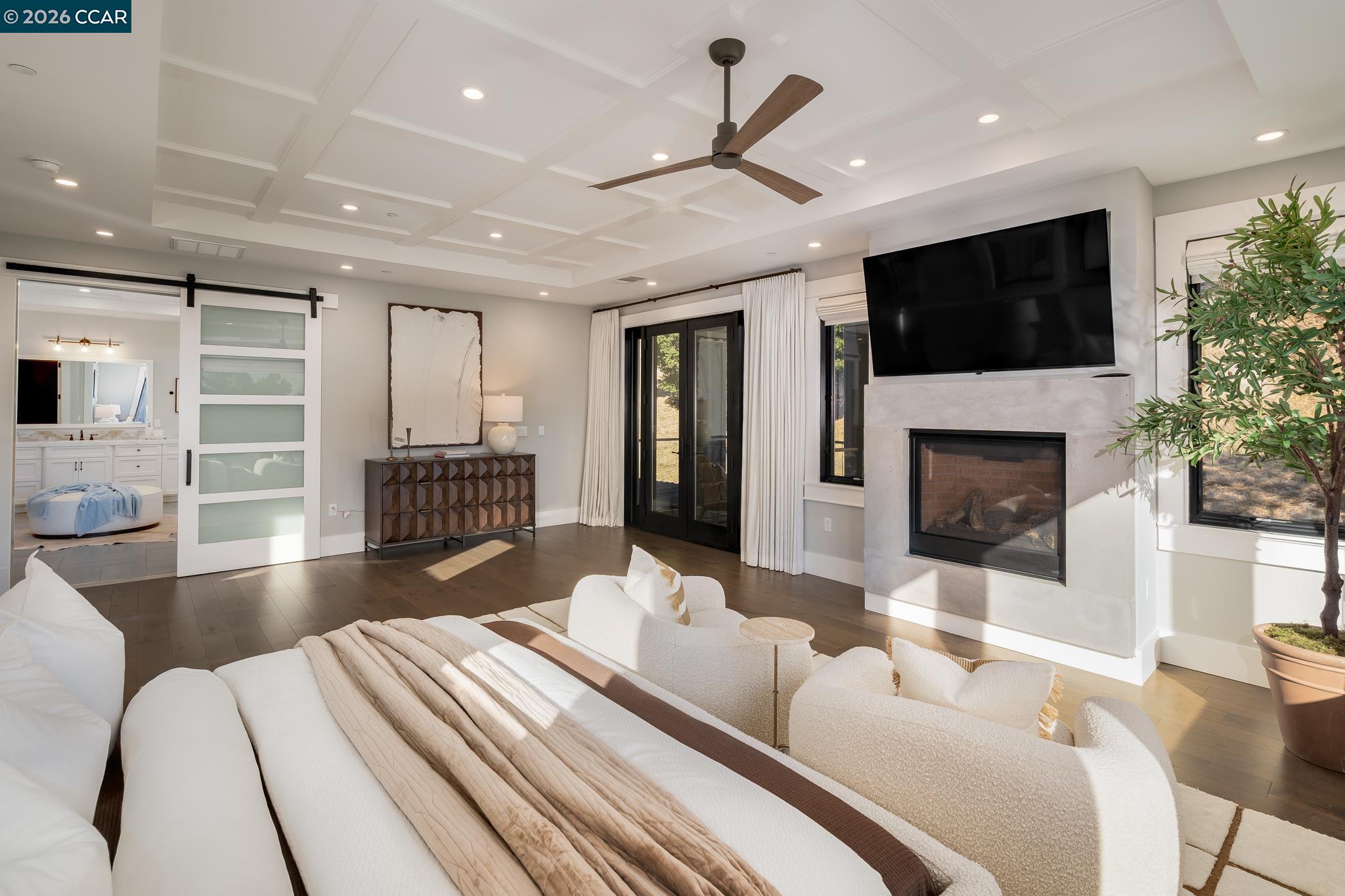 401 Legacy Dr