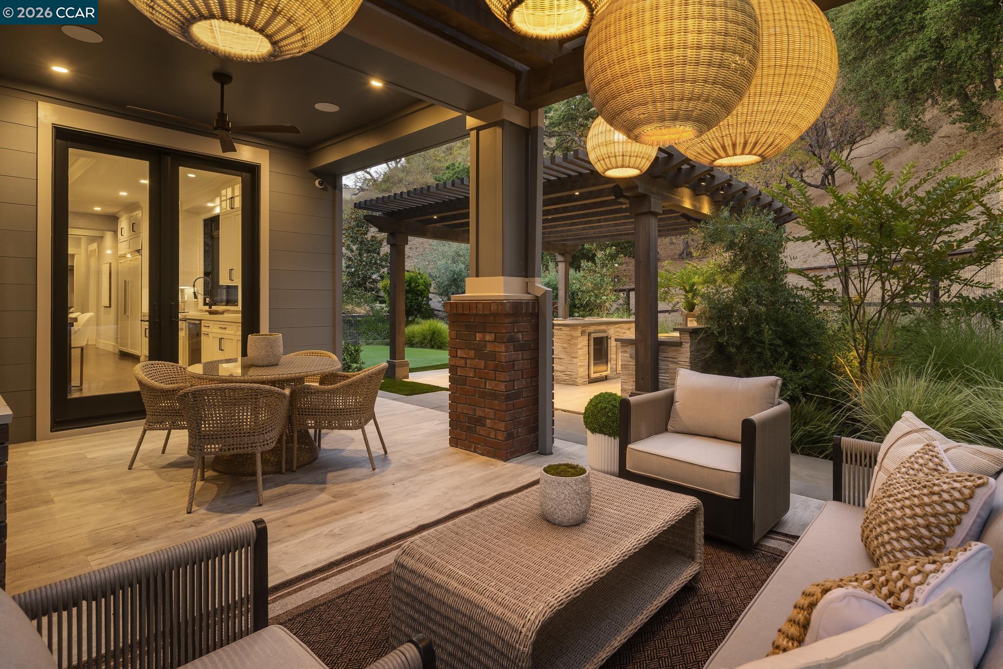 401 Legacy Dr