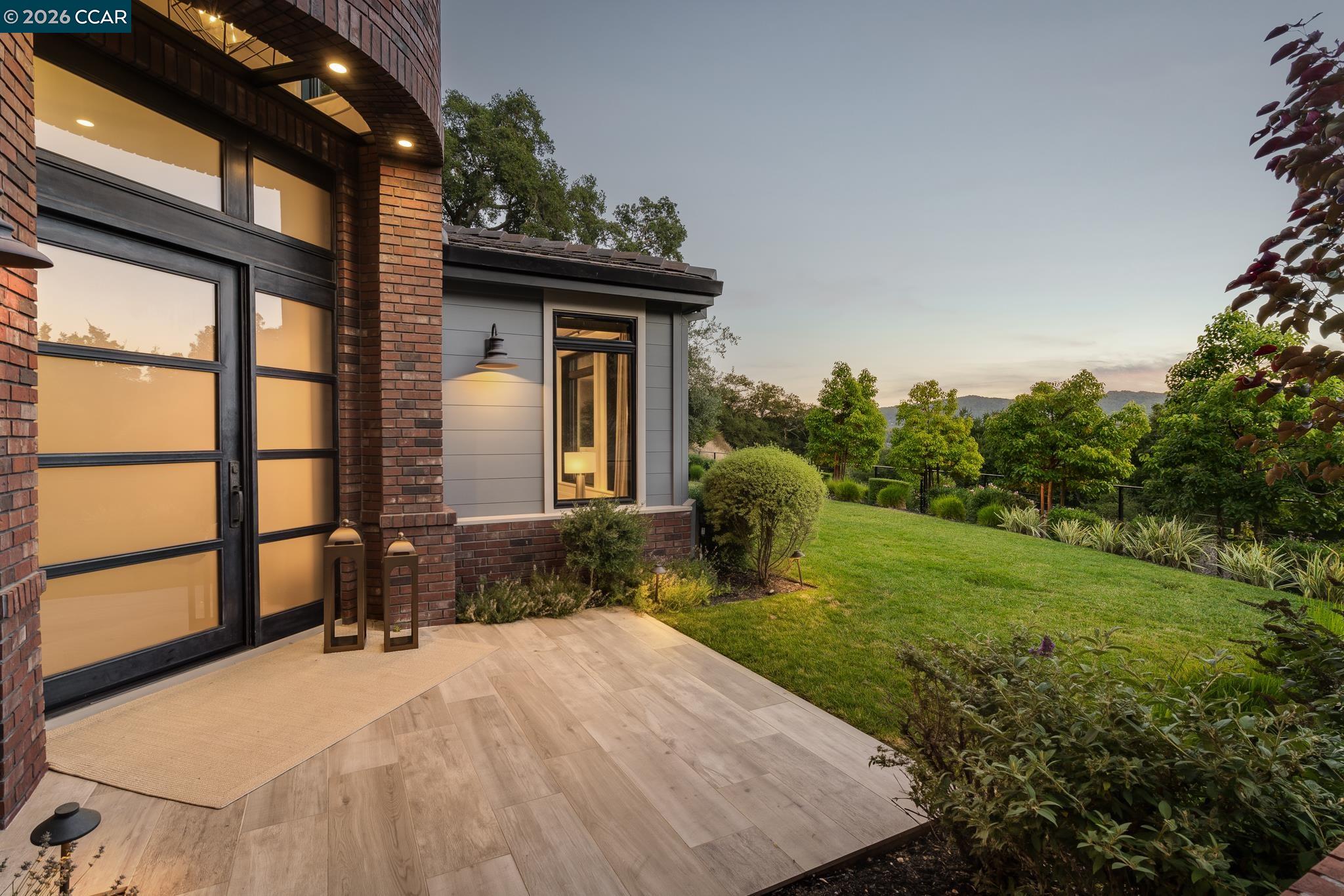 401 Legacy Dr