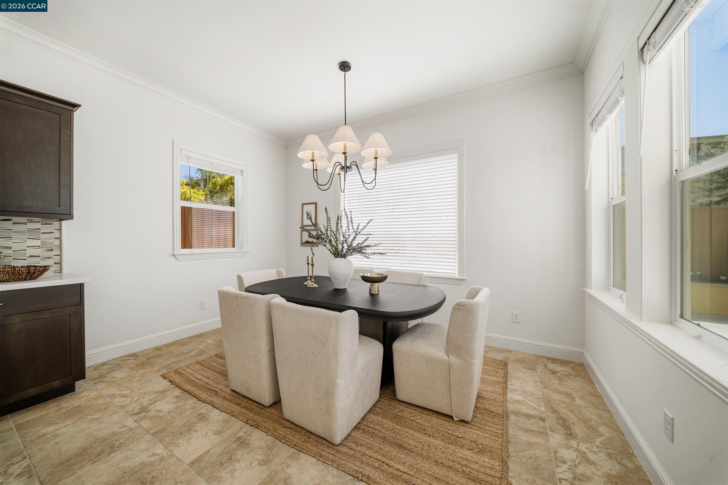 1124 Rosamund Dr