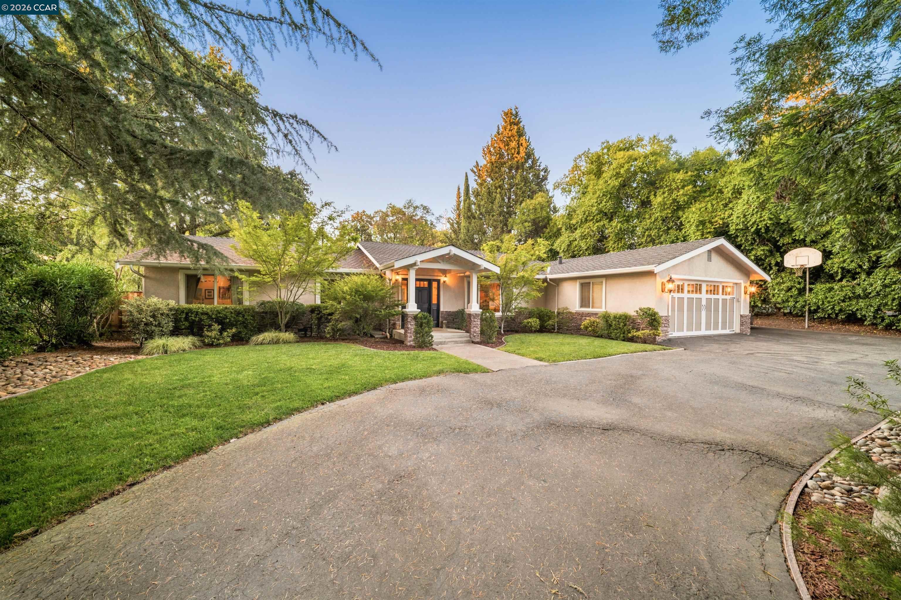2065 Diablo Rd